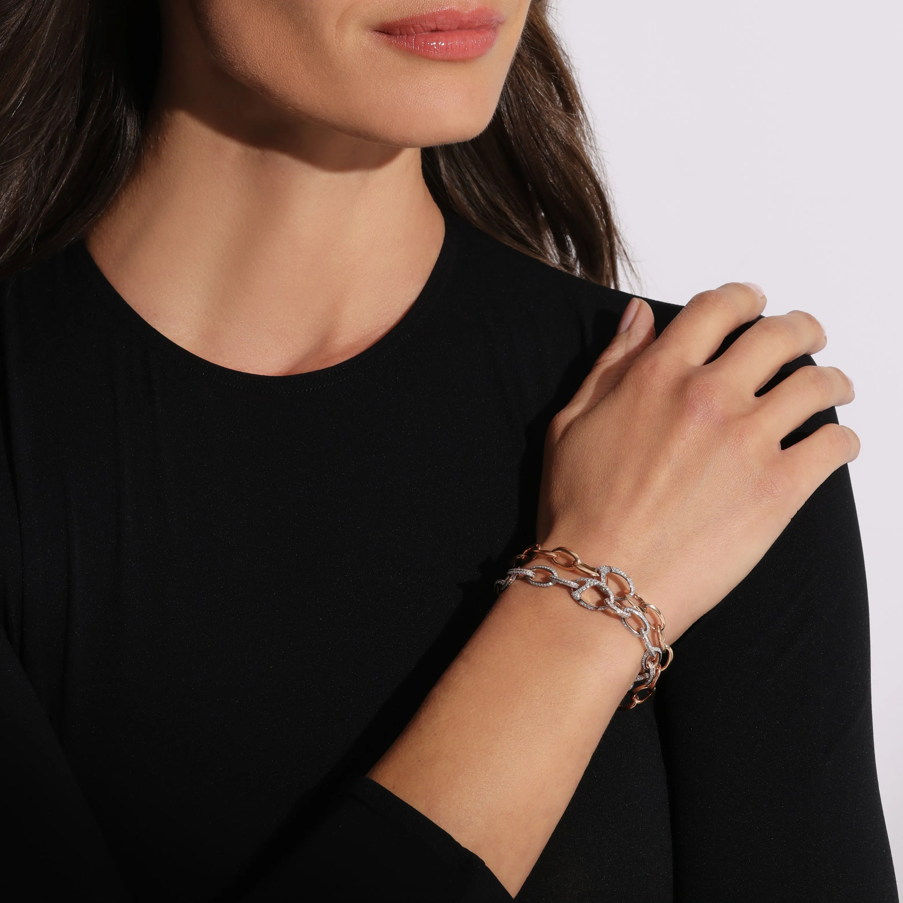 GARNETT 18K GOLD ALL DIAMOND CHAIN LINK BRACELET WITH DIAMOND OVAL CLASP