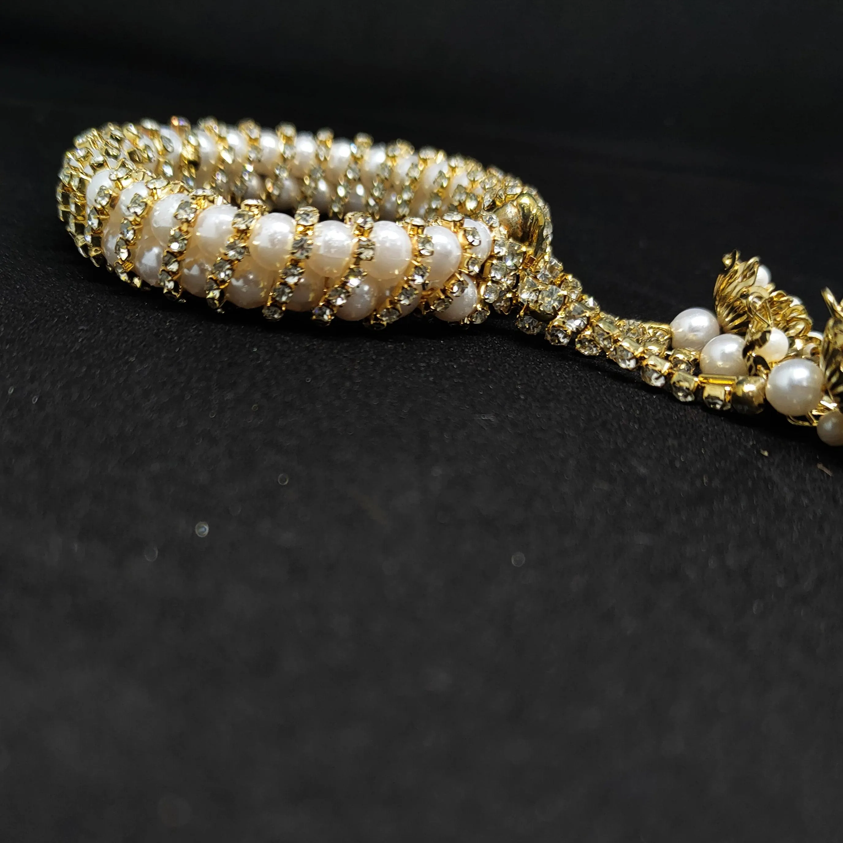 Golden Pearl & Stone Stretchable Latkan Bracelet