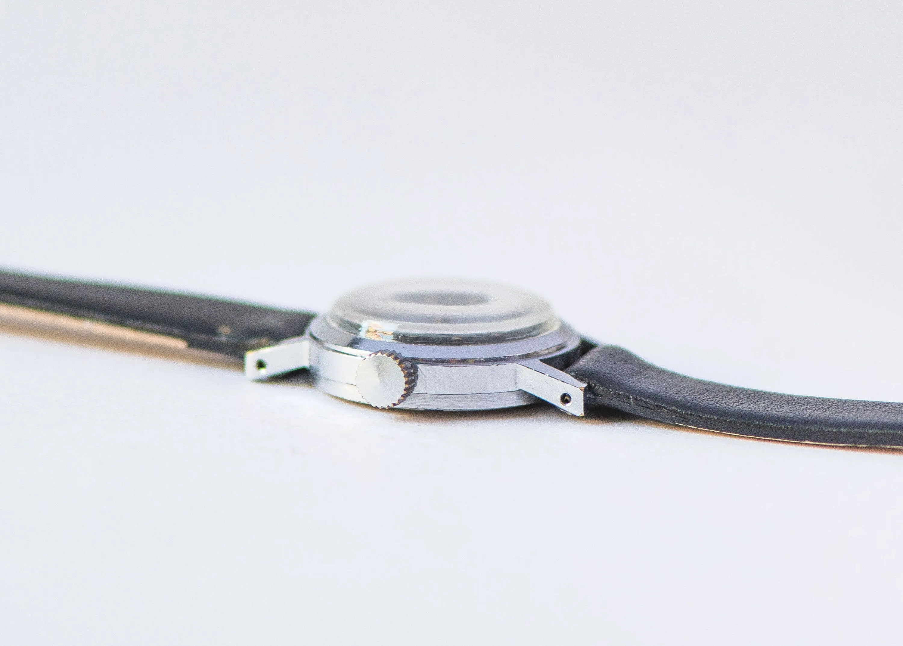 Grey black women's watch Glory, little women wristwatch silver shade, watch minimalist 90s, preppy girl watch, new genuine leather strap