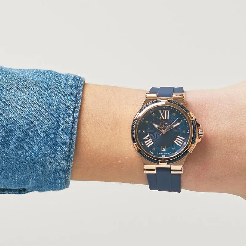 Guess Collection - Y34001L7