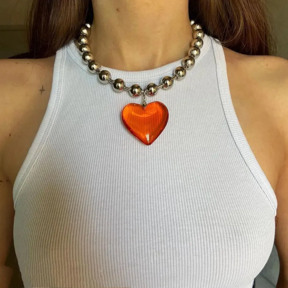 Heart Pendant Necklace in Elegant Metal Design