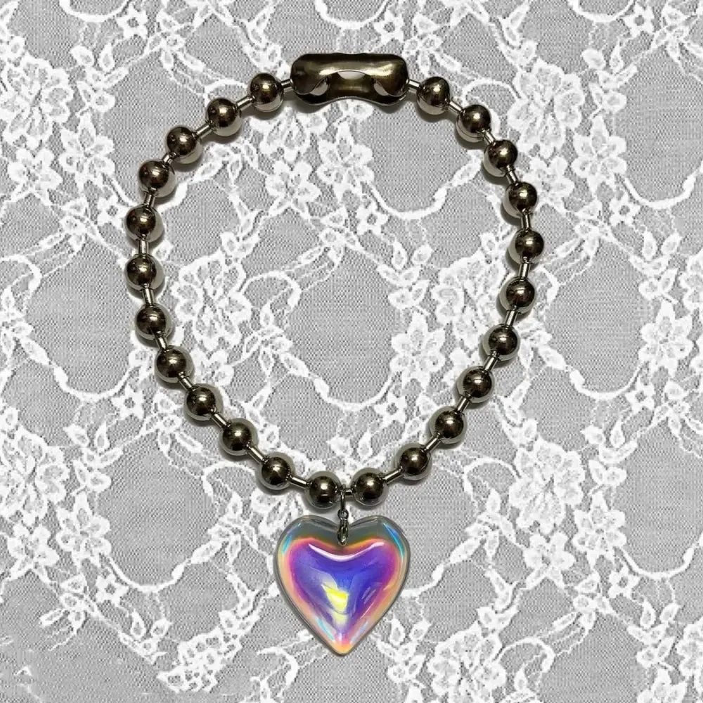 Heart Pendant Necklace in Elegant Metal Design