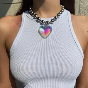 Heart Pendant Necklace in Elegant Metal Design
