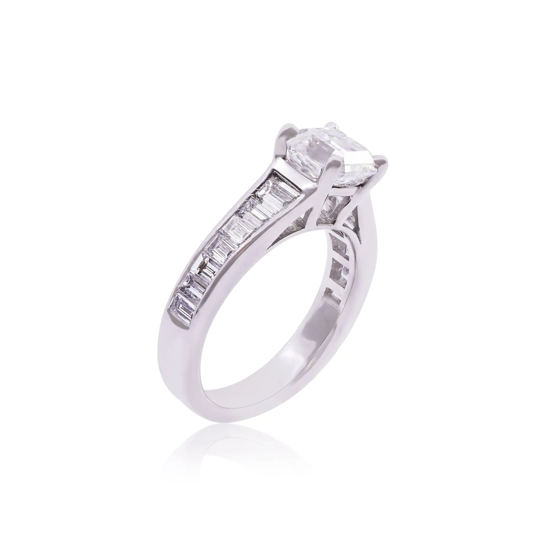 Henne Estate Platinum 1.51CT Asscher-CUT DIAMOND Engagement Ring WITH TRAPEZOID AND BAGUETTES