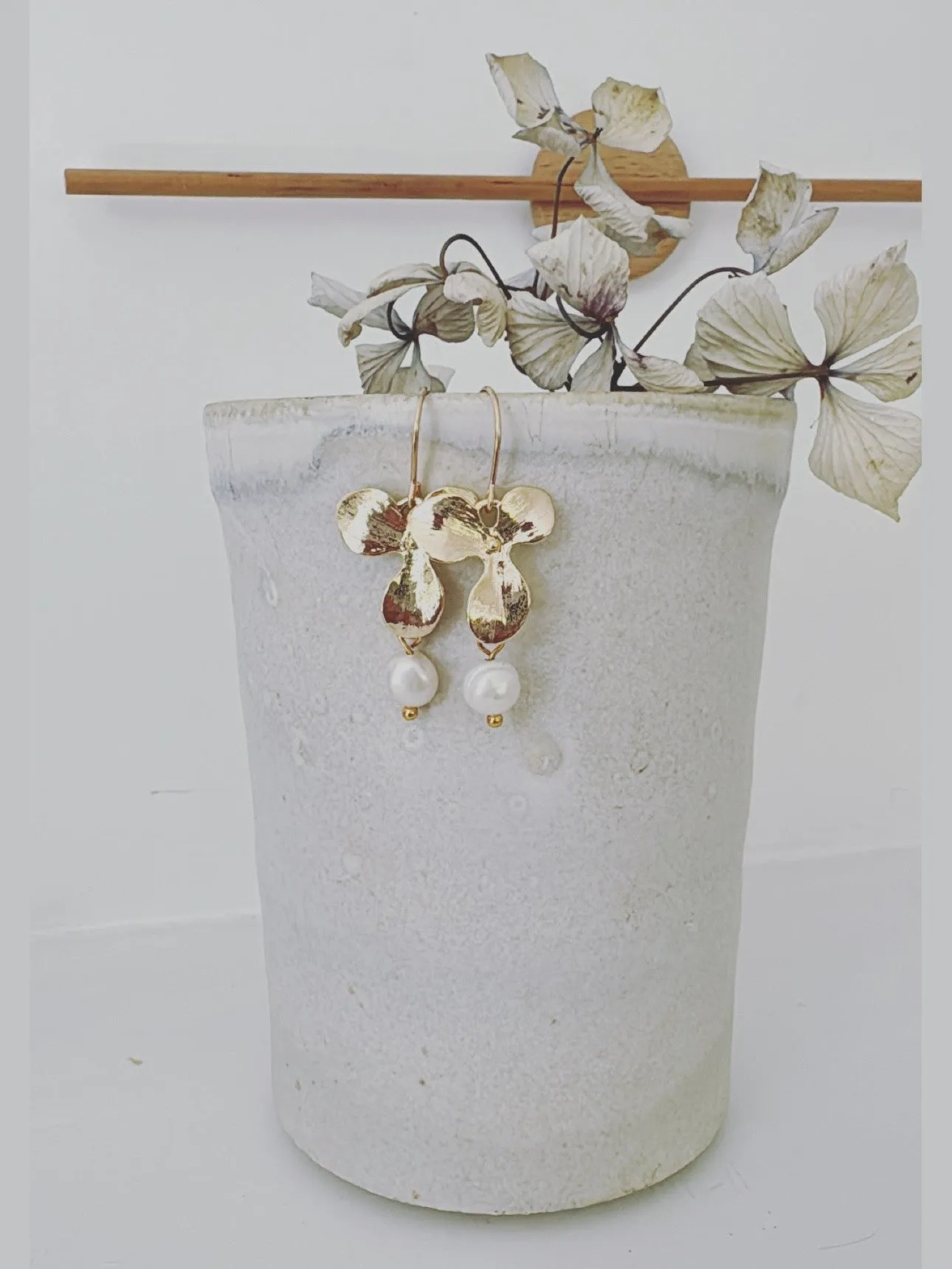 Katie Pearl Droplet Earrings