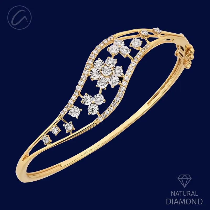 Luminescent Glimmering Diamond   18k Gold Bangle Bracelet