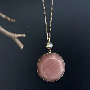 Meri Stone Pendant Necklace