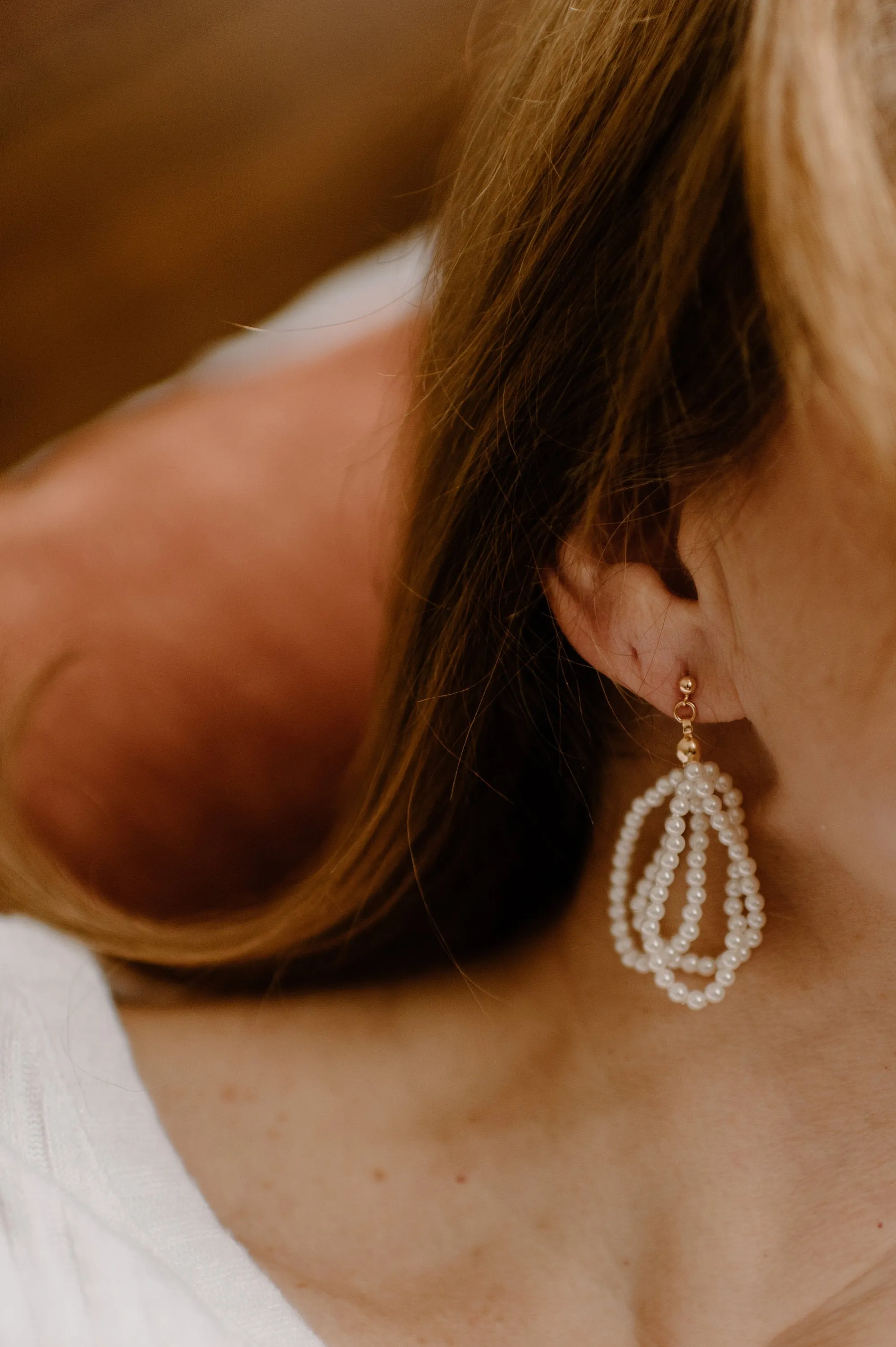 Mini pearl dangle earrings, statement pearl earring, lightweight, drop chain, boho style, wedding pearls,  genuine shell pearls, minimalist