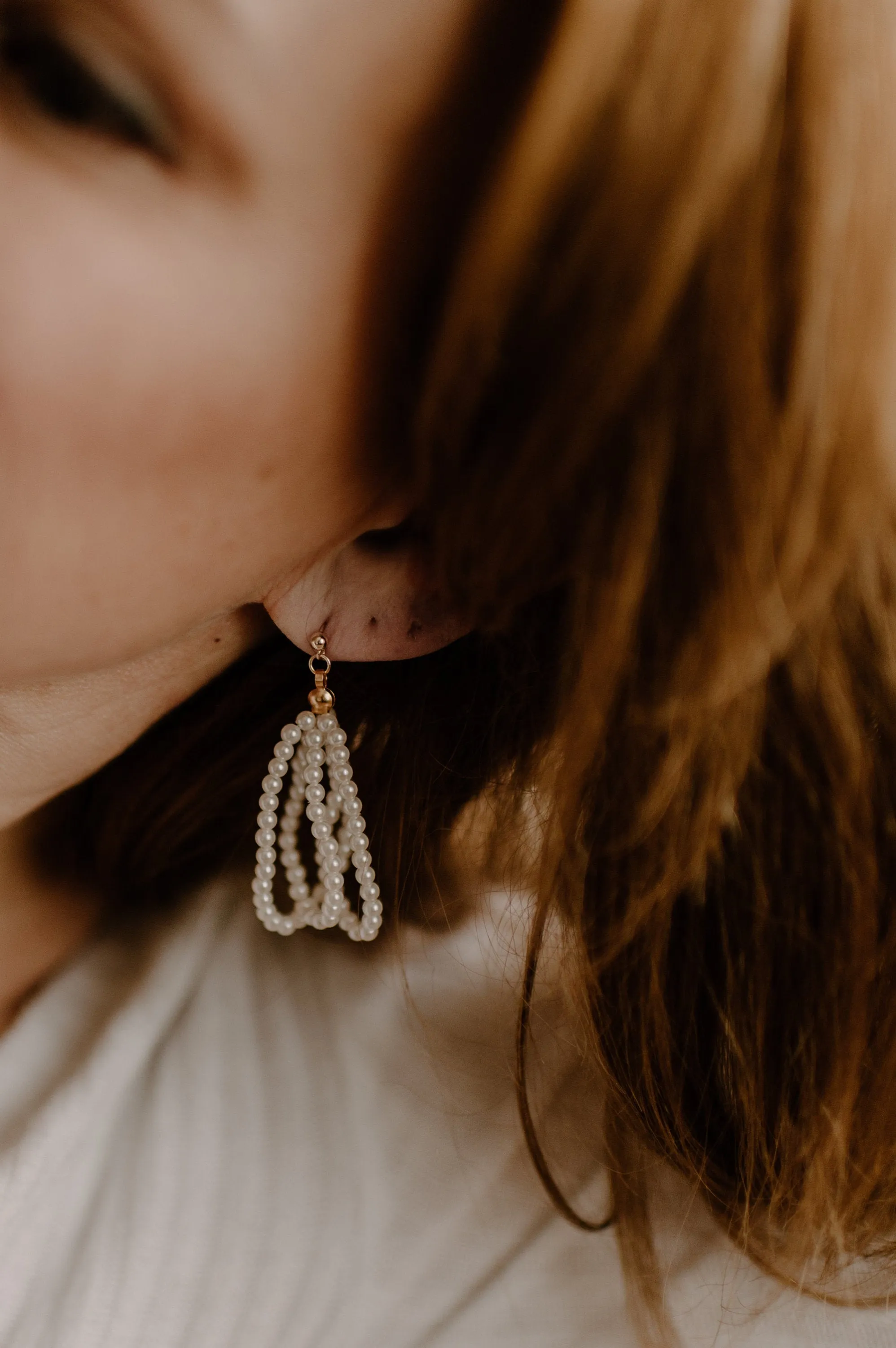 Mini pearl dangle earrings, statement pearl earring, lightweight, drop chain, boho style, wedding pearls,  genuine shell pearls, minimalist