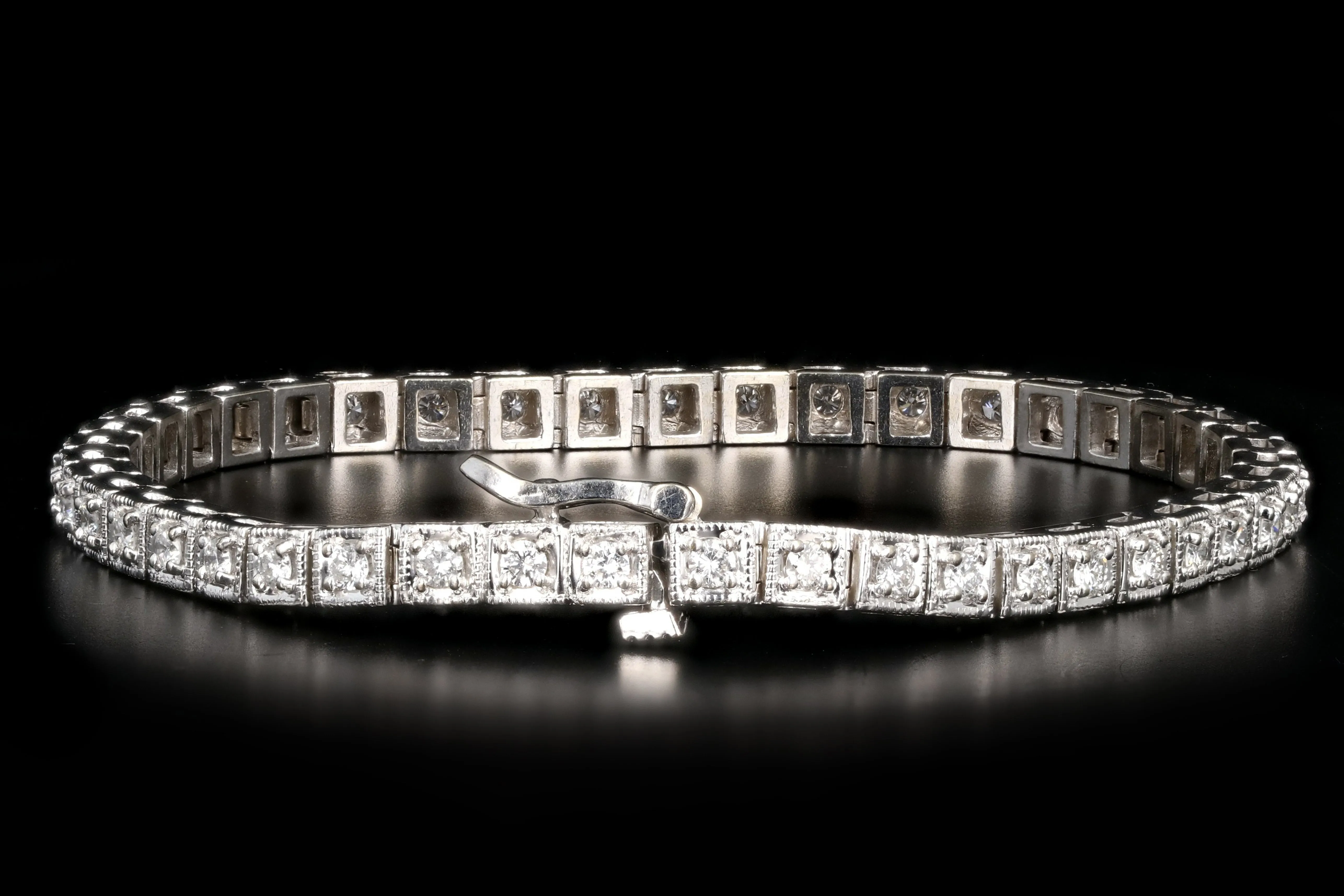 Modern 14K White Gold 1.25 CTW Round Brilliant Cut Diamond Tennis Bracelet