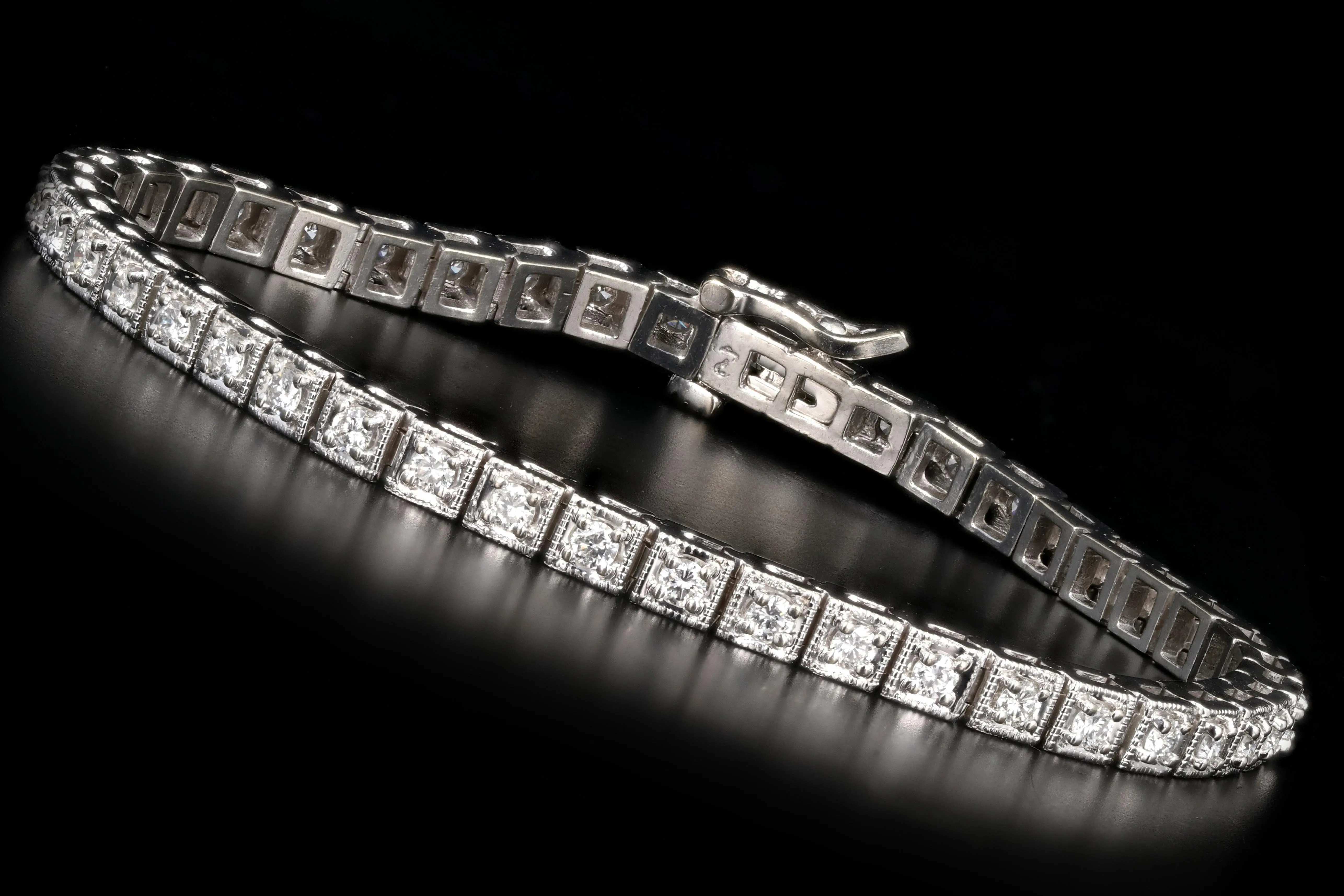 Modern 14K White Gold 1.25 CTW Round Brilliant Cut Diamond Tennis Bracelet