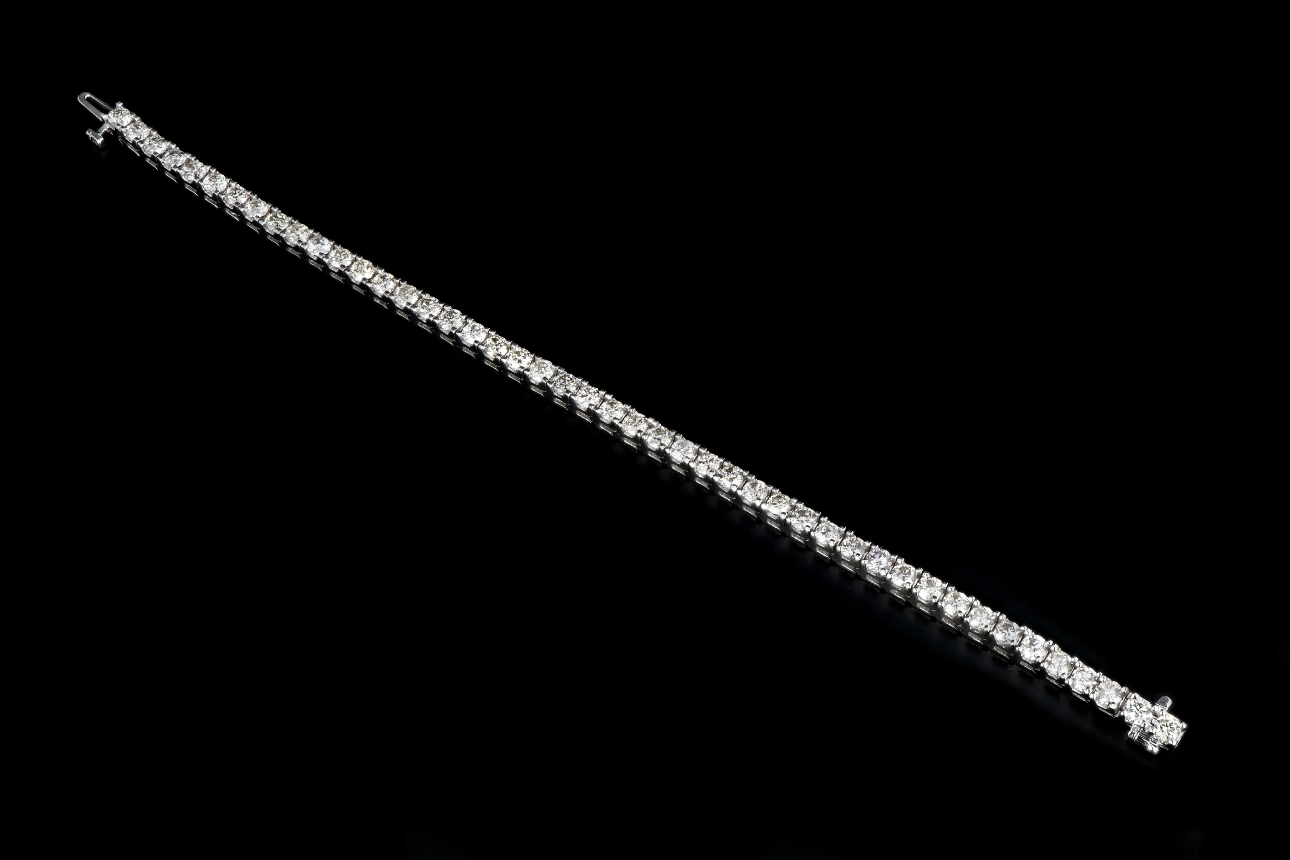 Modern 14K White Gold 7 Carat Diamond Tennis Bracelet 7"