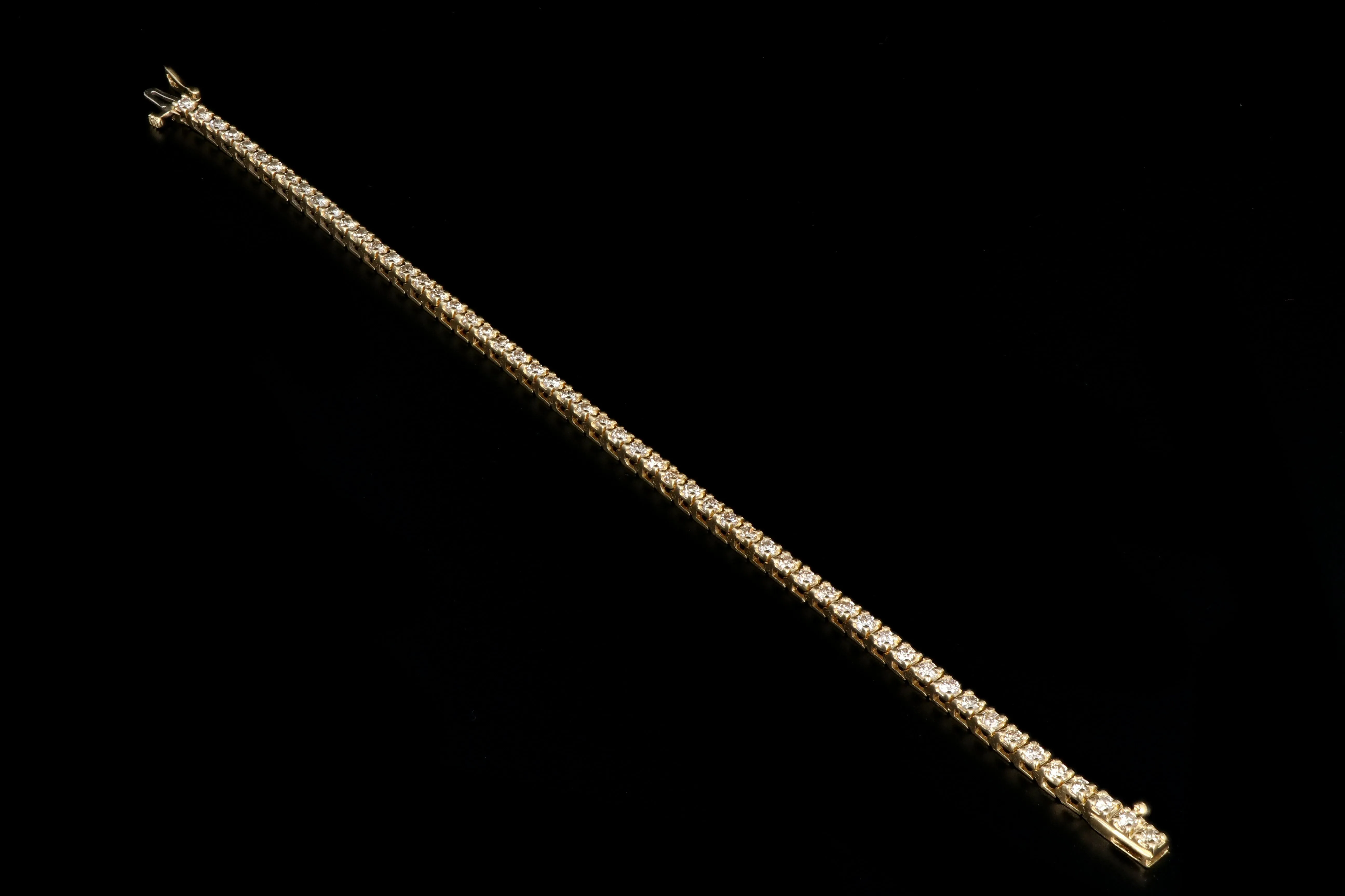 Modern 14K Yellow Gold 2 Carat Round Brilliant Cut Diamond Tennis Bracelet
