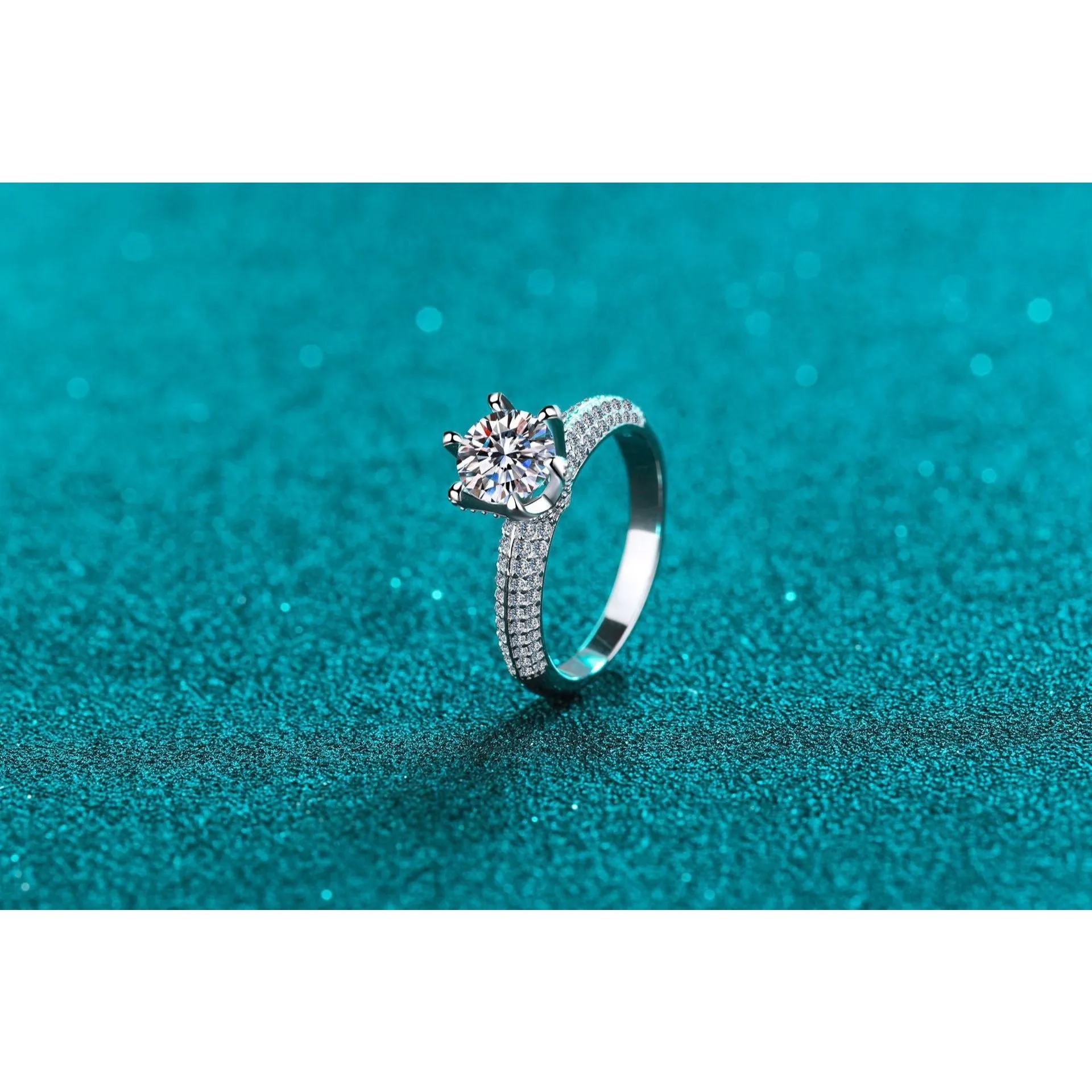 Moissanite Engagement Rings-Classic Solitaire Rings-RM011