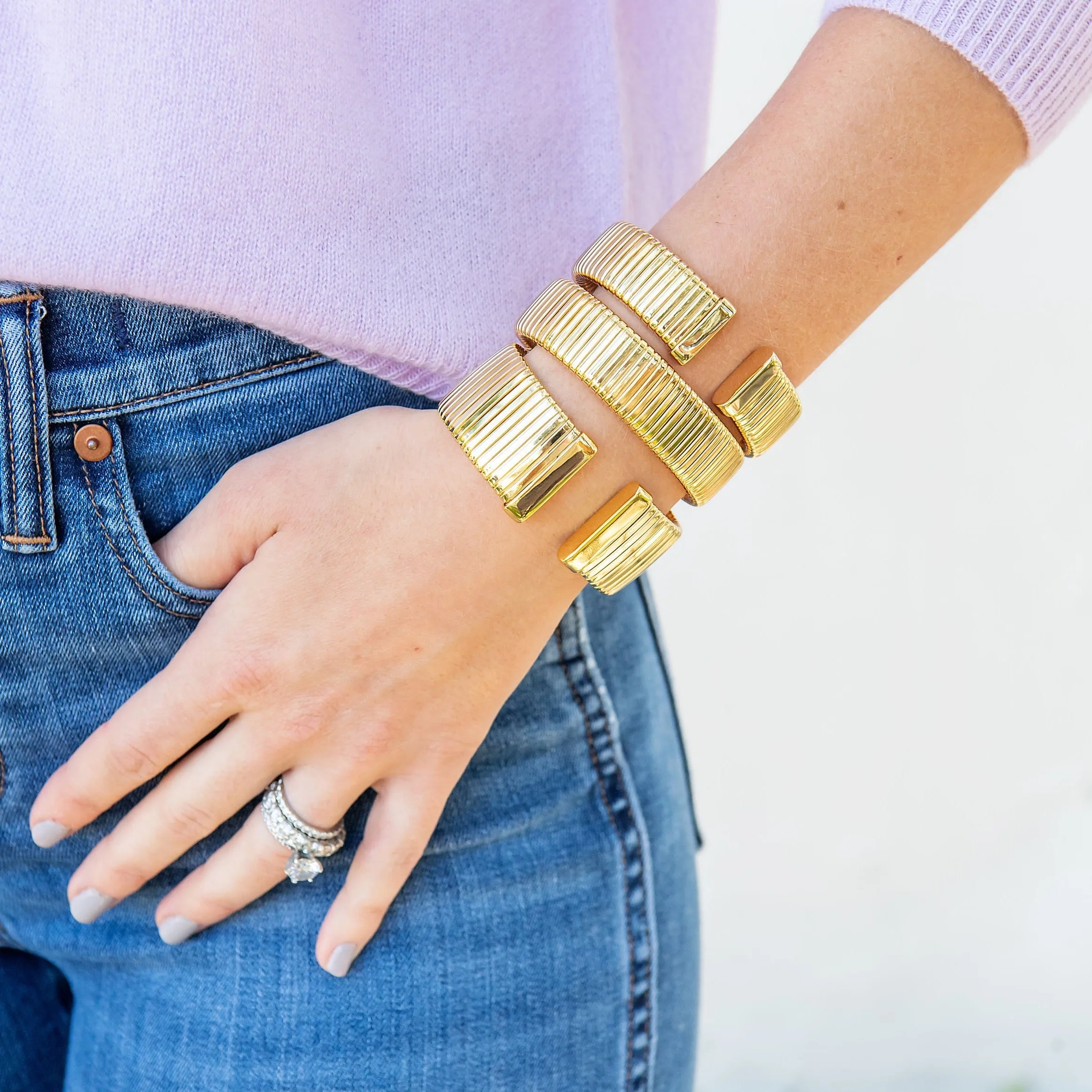Open Back Flat Cobra Bracelet
