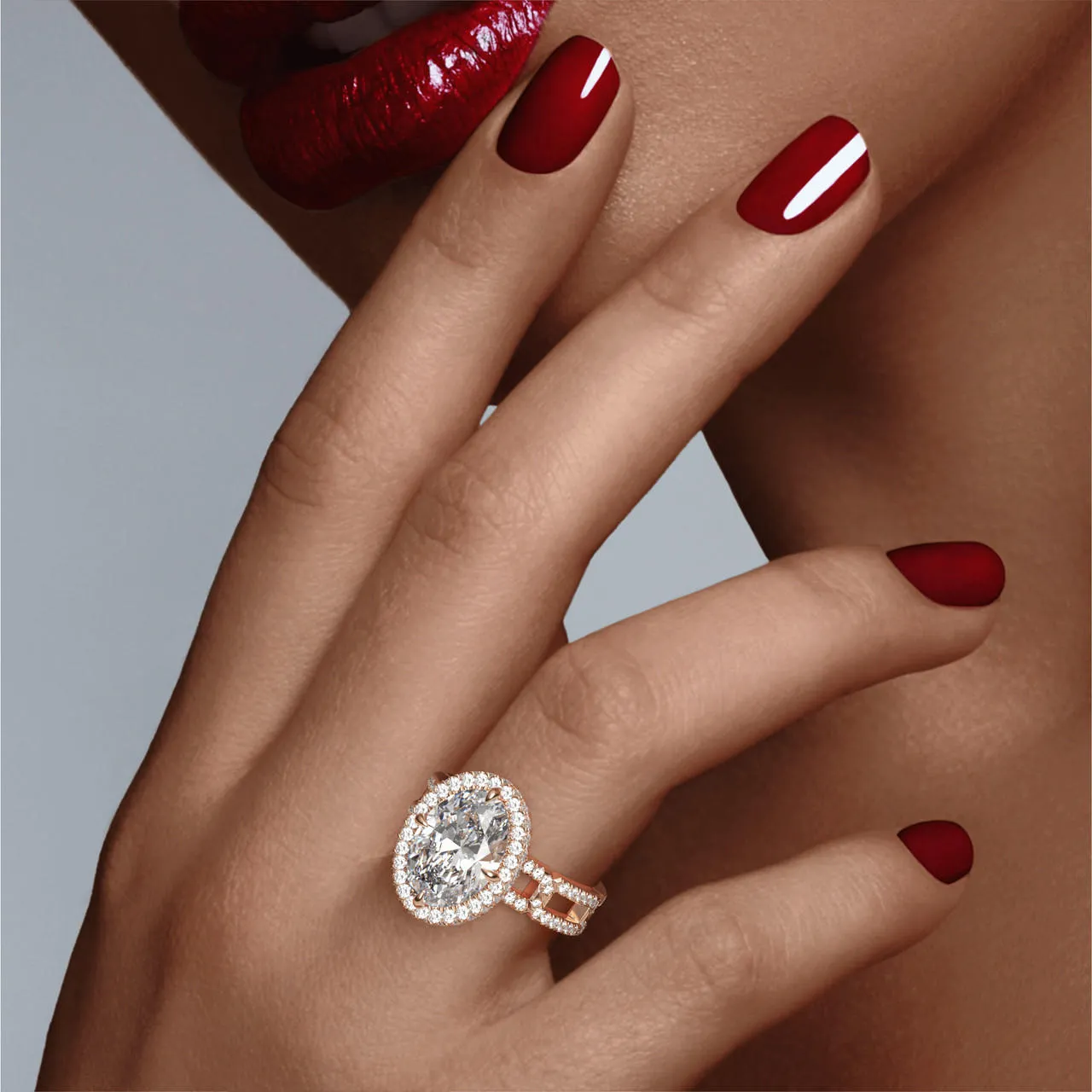 OVAL CUT DIAMOND ENGAGEMENT RING WITH A WRAPPED HALO 8 PAVE LINKS SETTING IN 18K ROSE GOLD