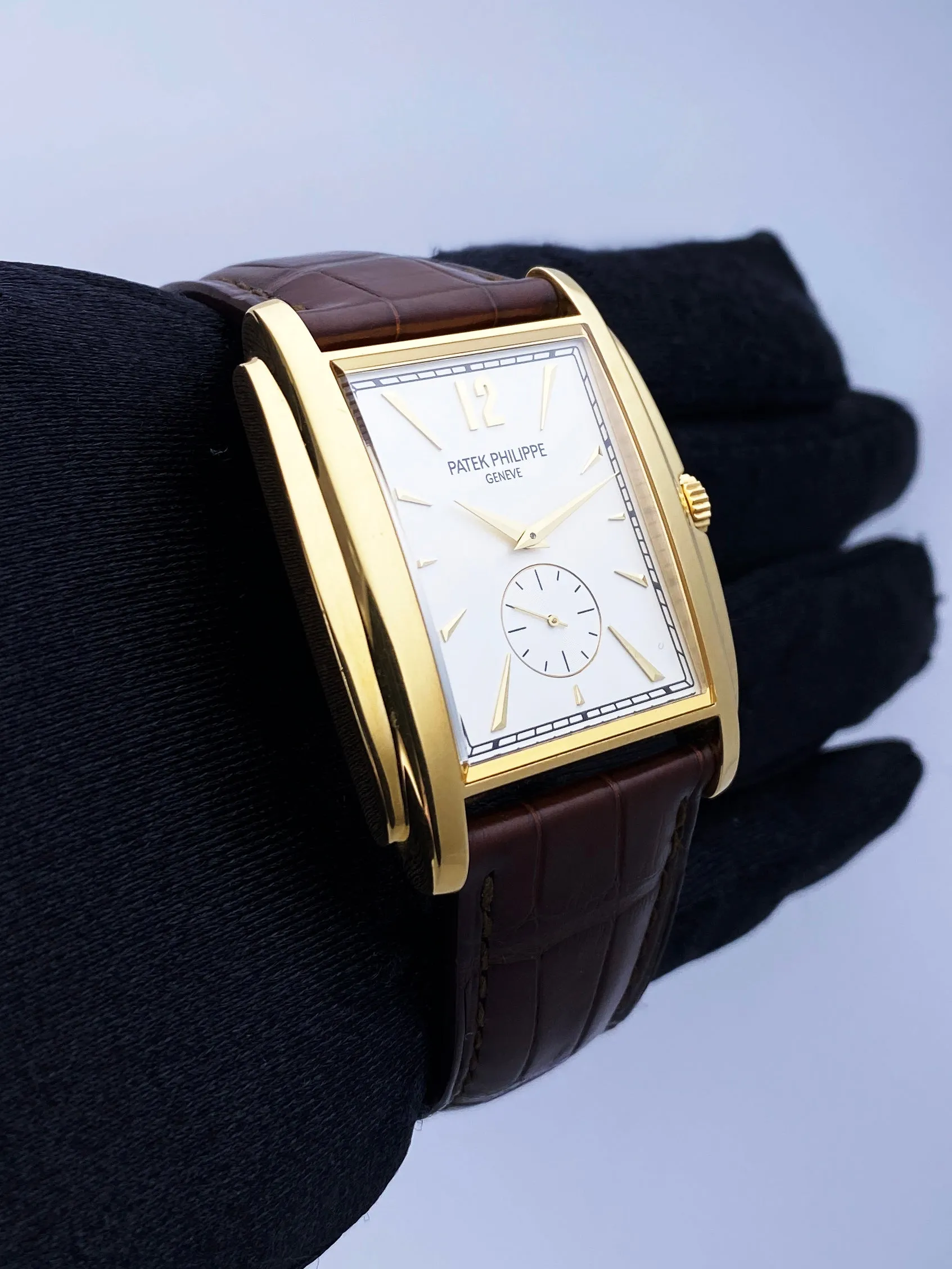 Patek Philippe Gondolo 5124J 18K Yellow Gold Mens Watch With Papers