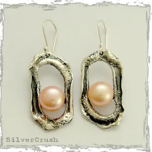 Peach Pearl Silver Loop Earrings - Pearl in the Rough.