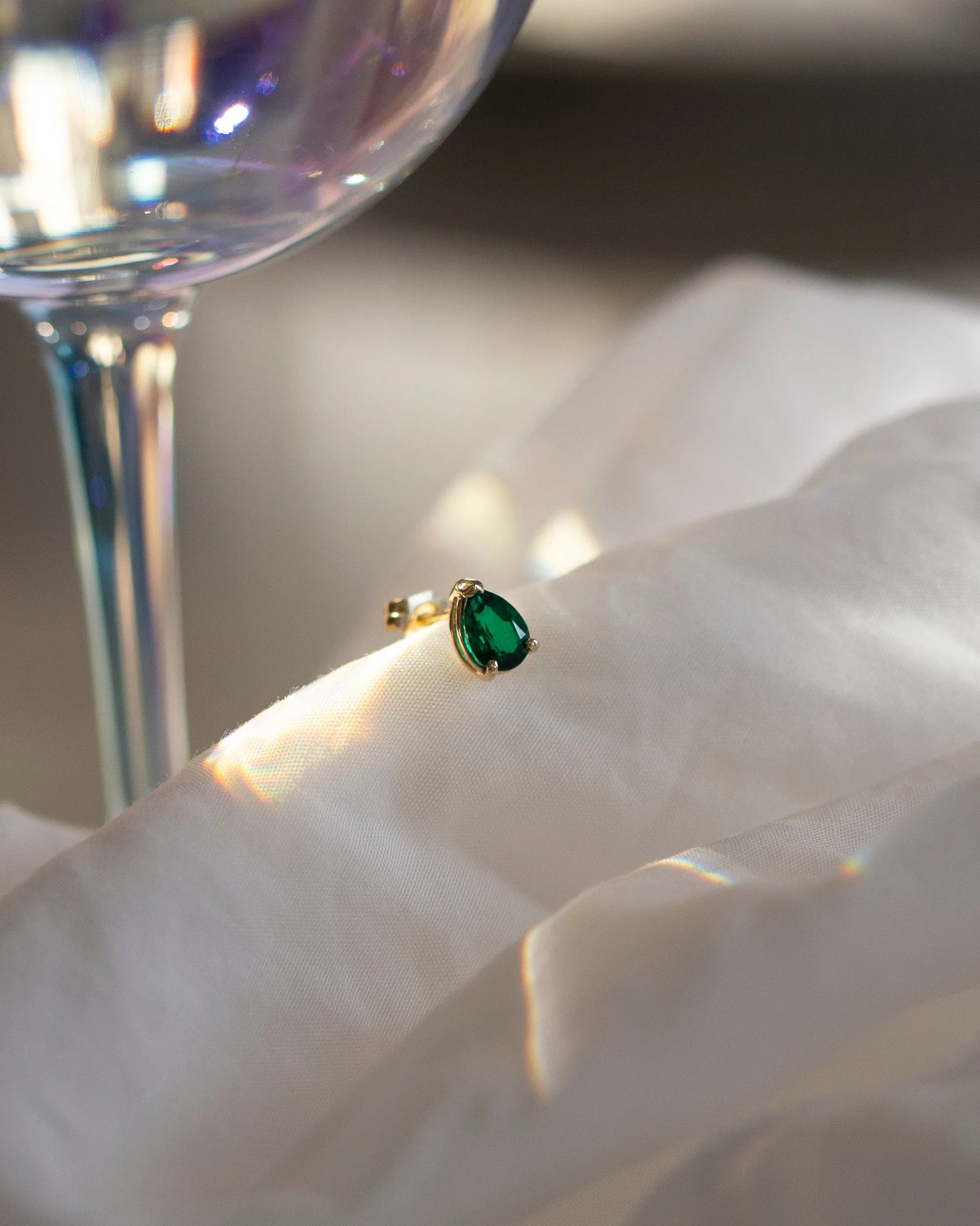 Pear Emerald Stud Earrings in 14k Gold