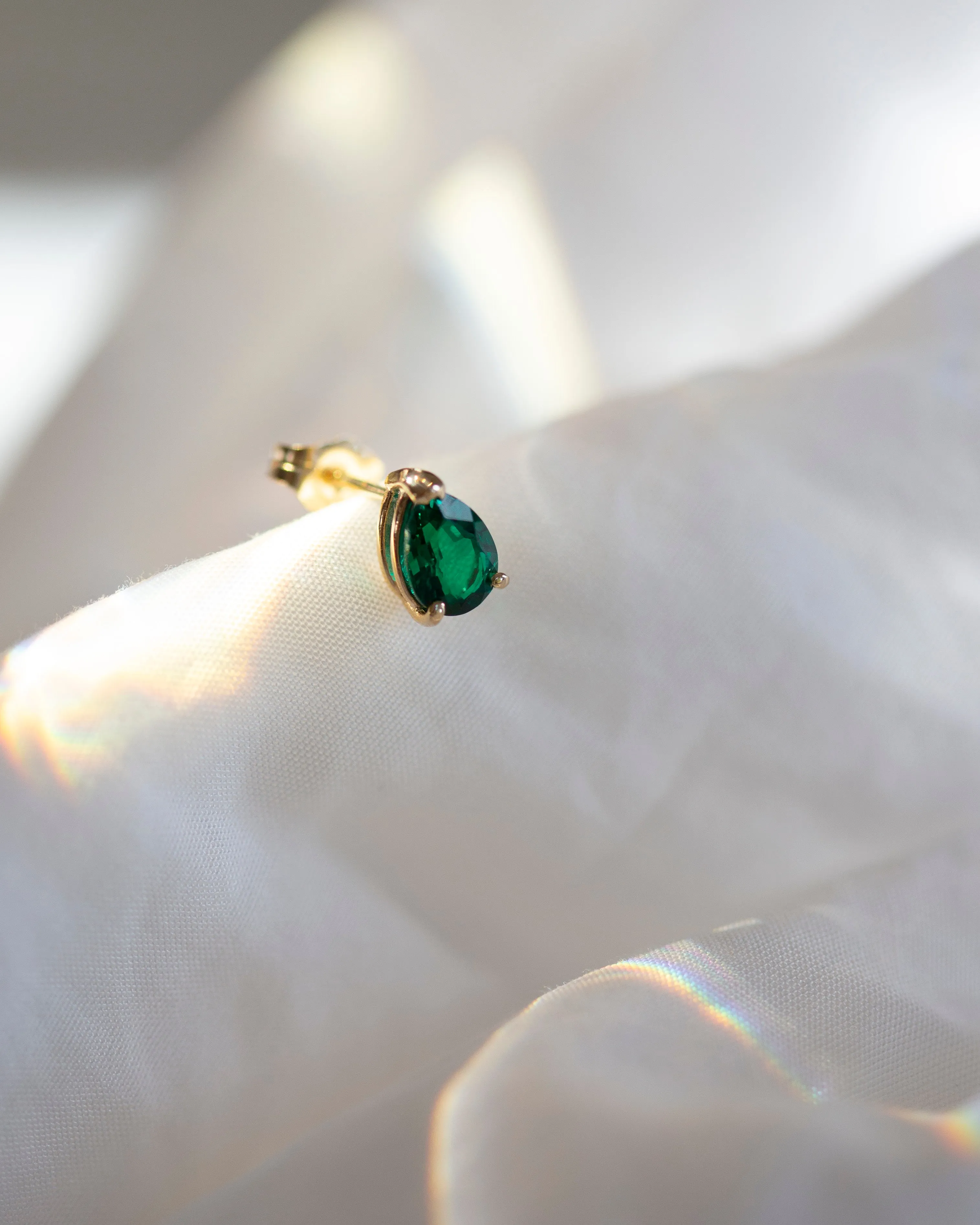 Pear Emerald Stud Earrings in 14k Gold