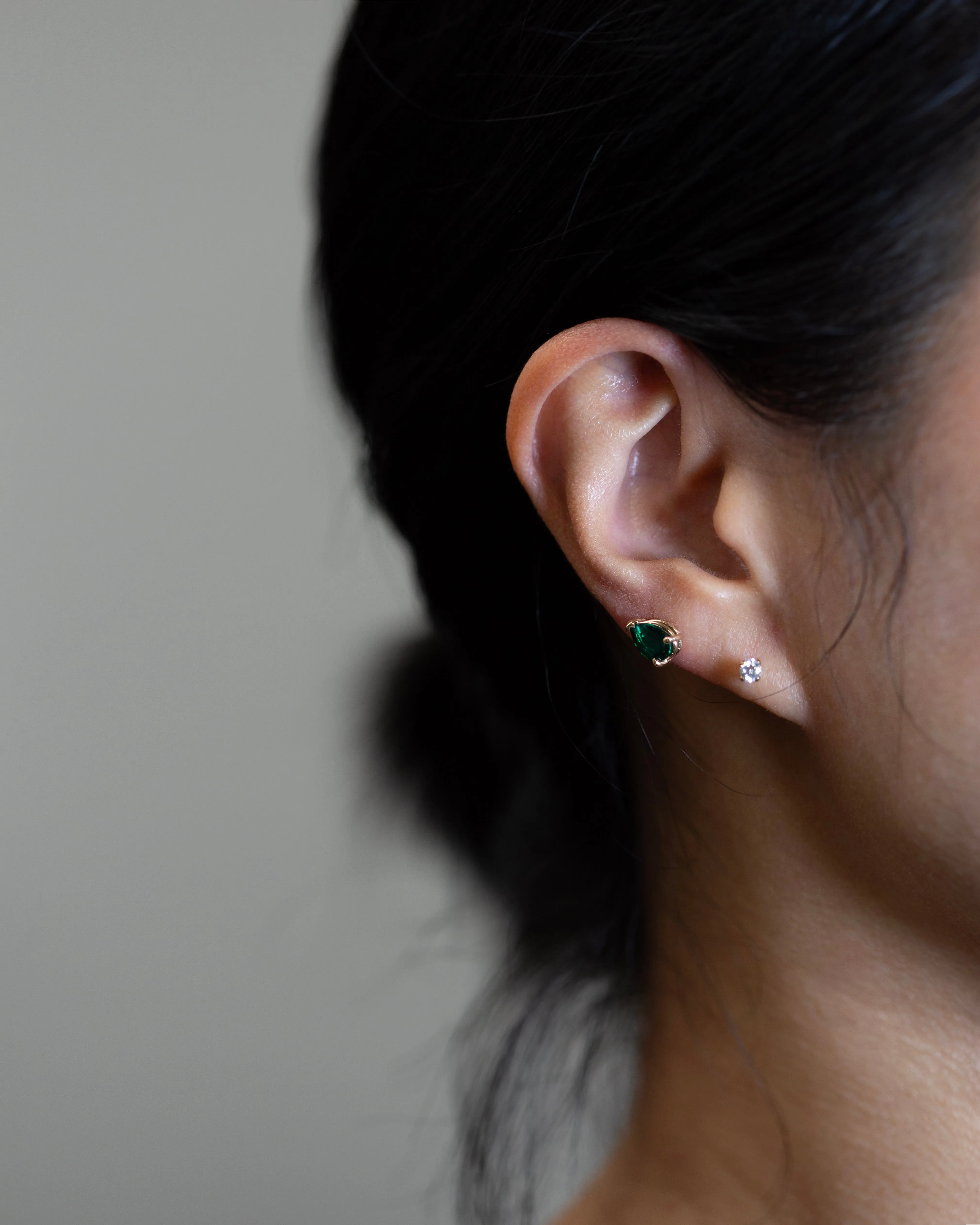 Pear Emerald Stud Earrings in 14k Gold