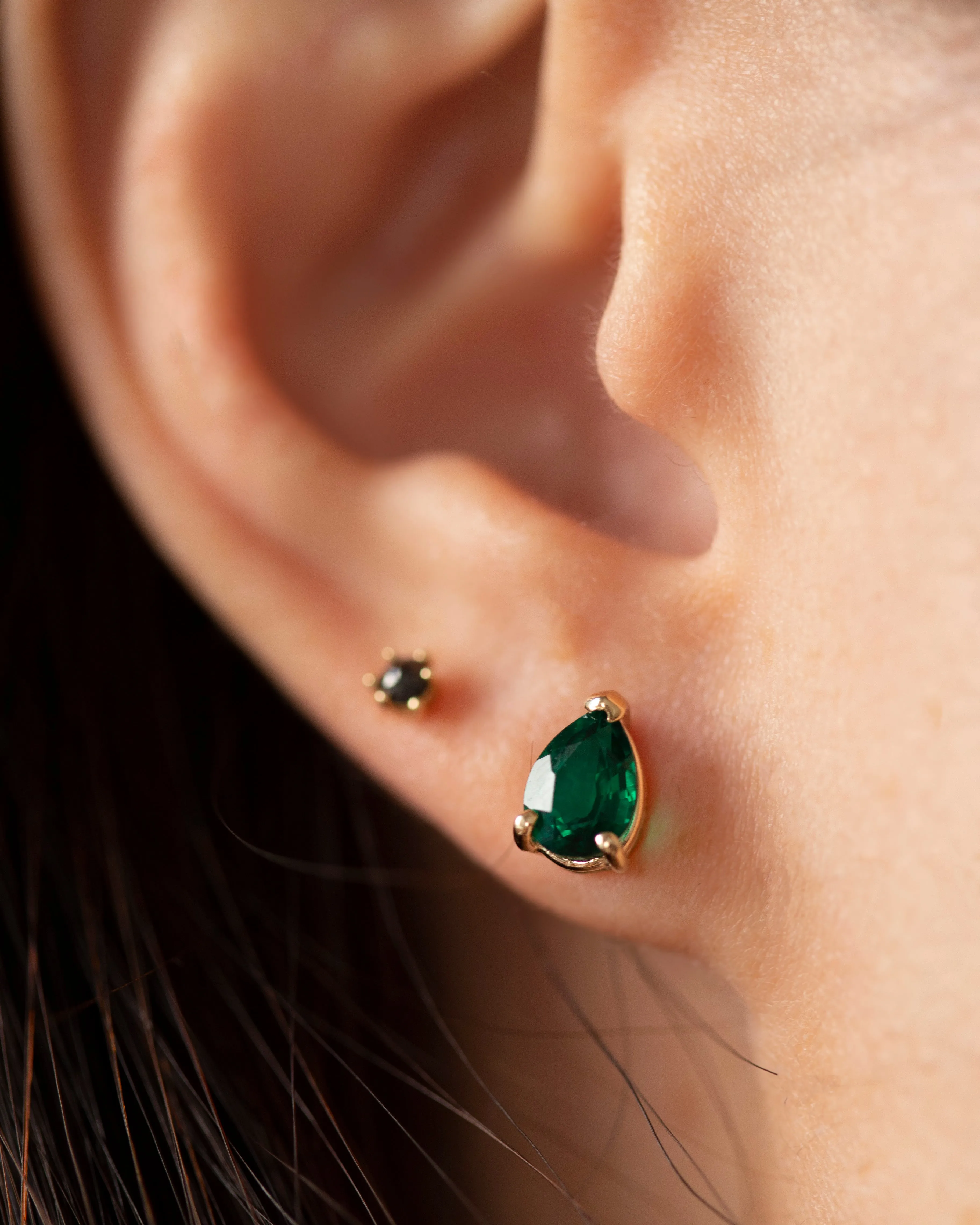 Pear Emerald Stud Earrings in 14k Gold