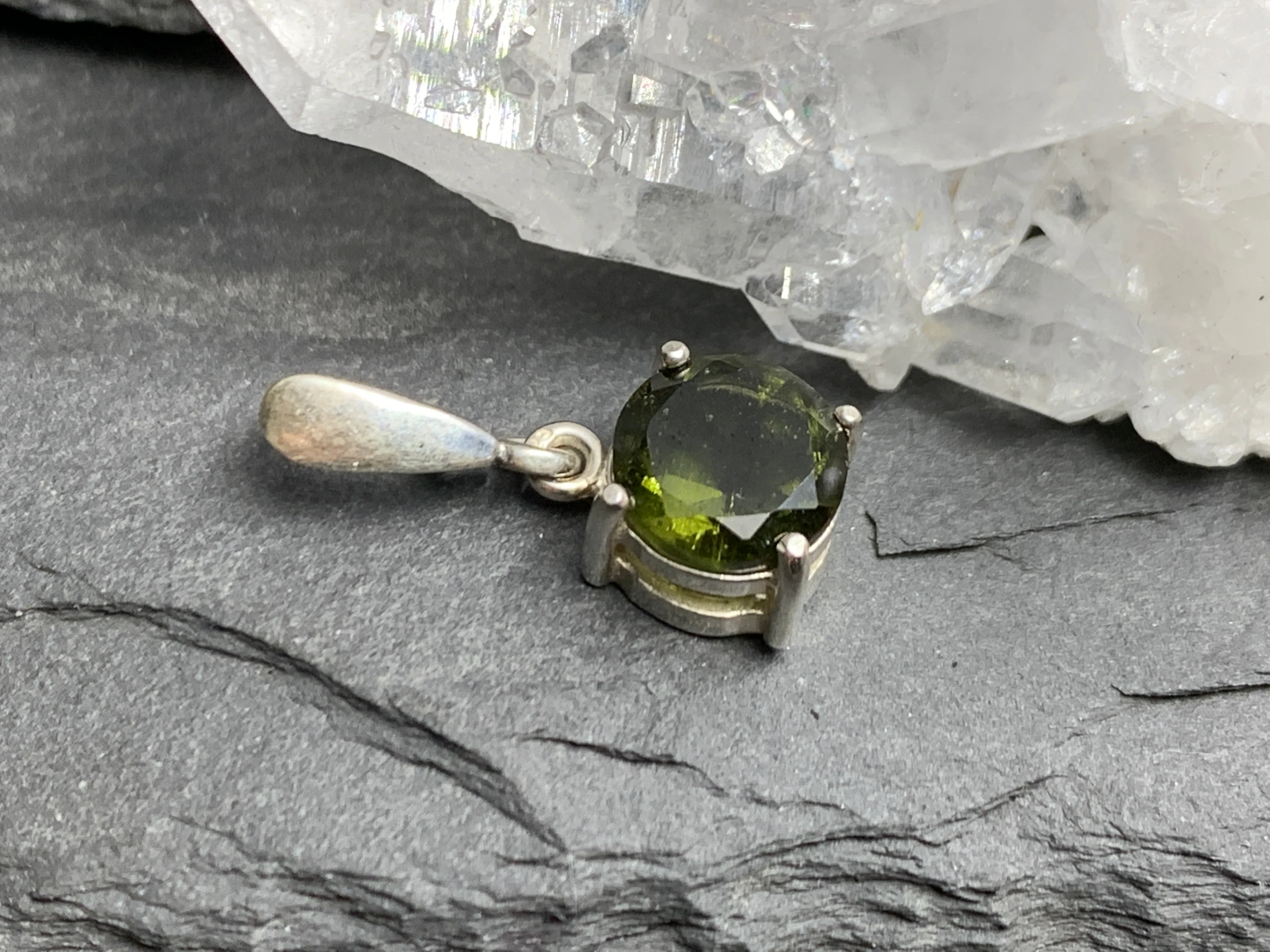 Pendant with Moldavite 7mm