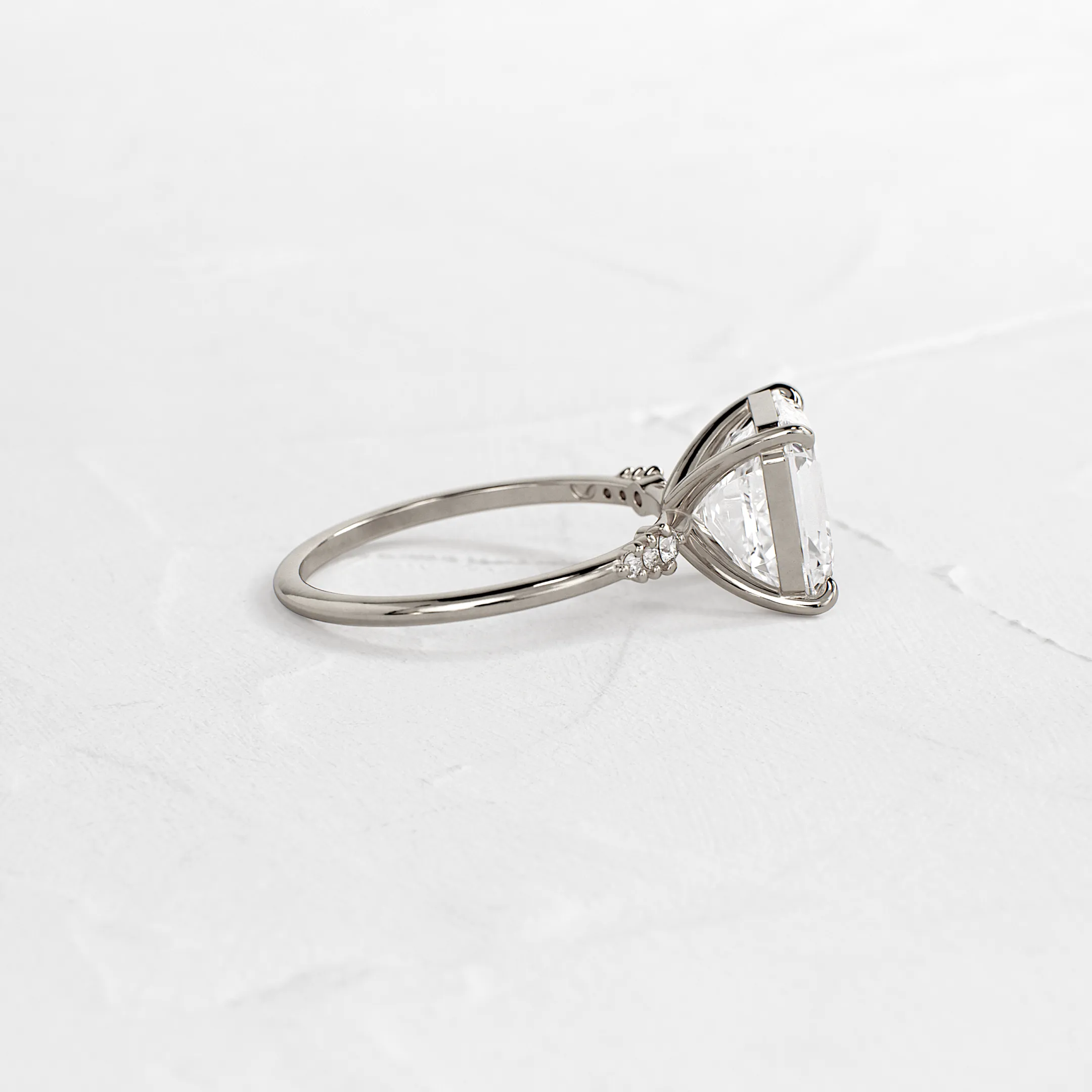 Poppy Seed Ring, Asscher Cut