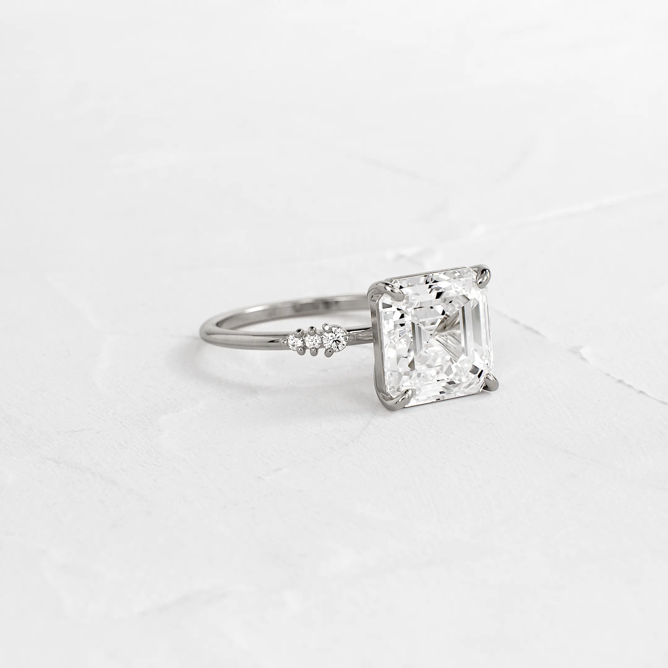 Poppy Seed Ring, Asscher Cut