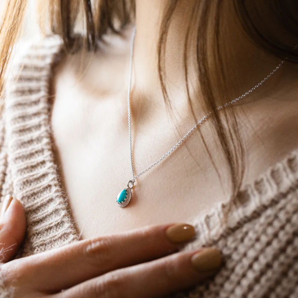 Radiante: Turquoise Teardrop Pendant