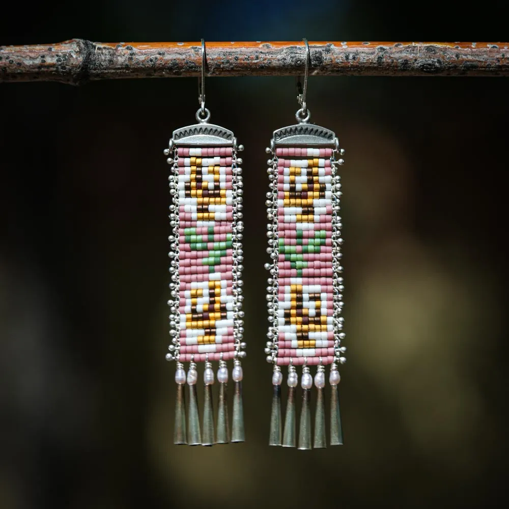 Rosas Earrings in White