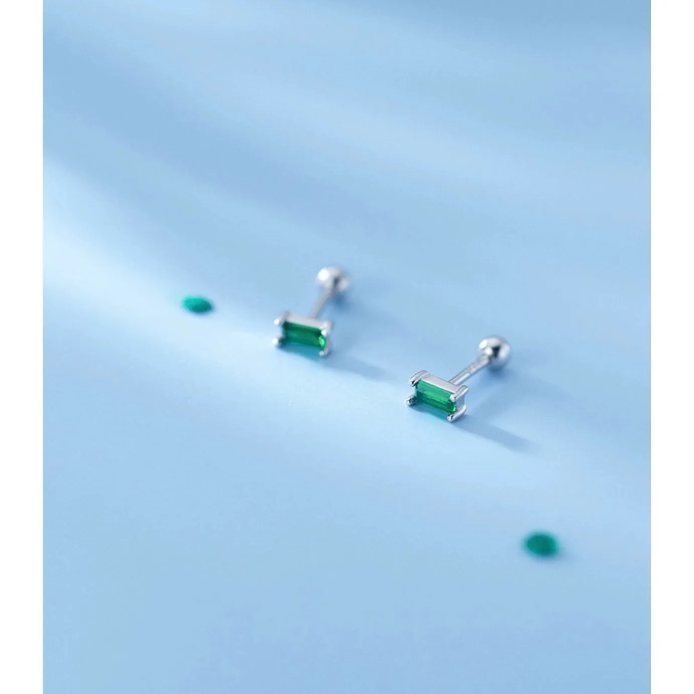 Screw back Emerald Rectangle Studs Earrings -ESB003