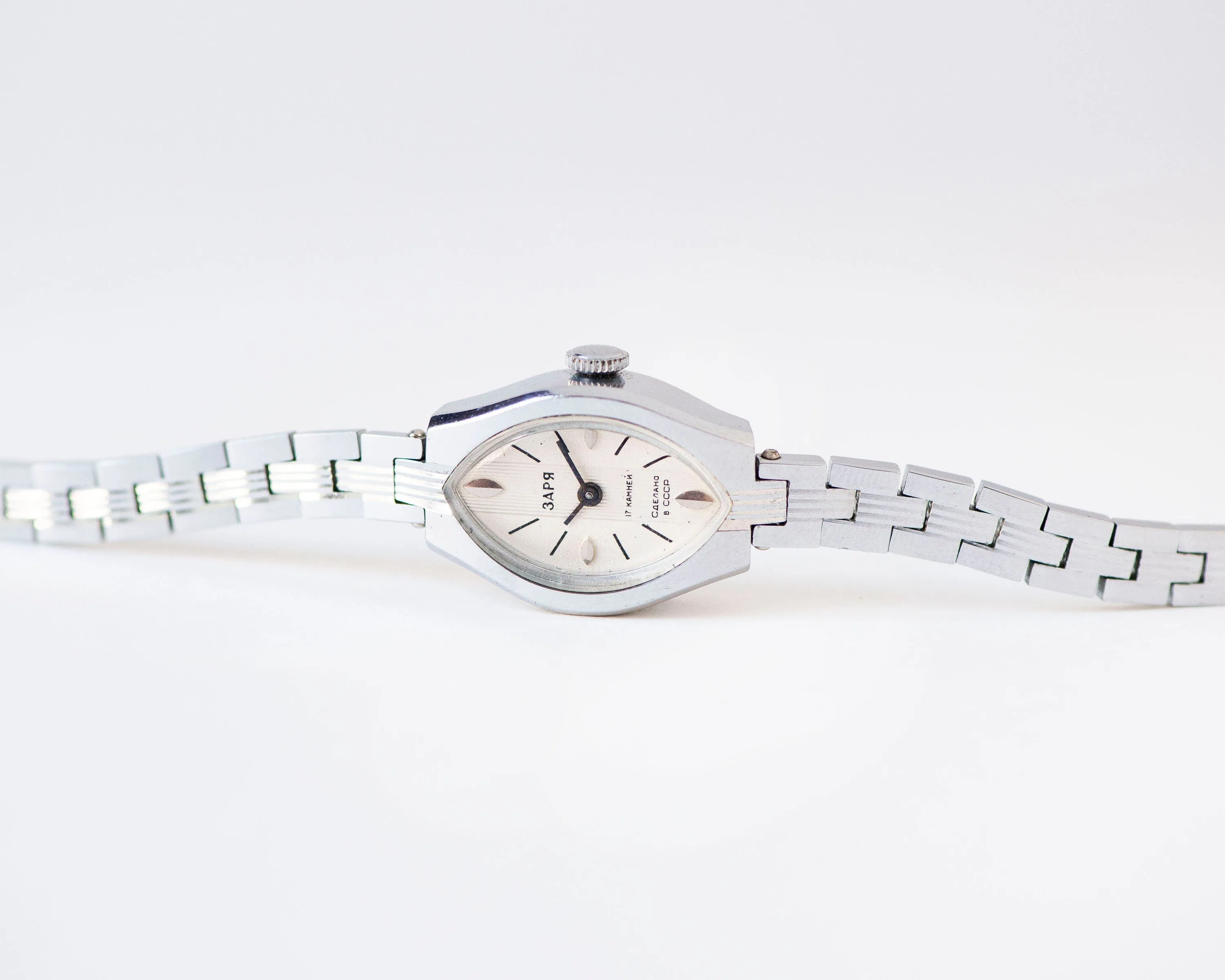Silver eye cocktail watch bracelet Dawn silver shade case, delicate women wrist watch vintage dainty jewelry gift tiny bangle chic accessory