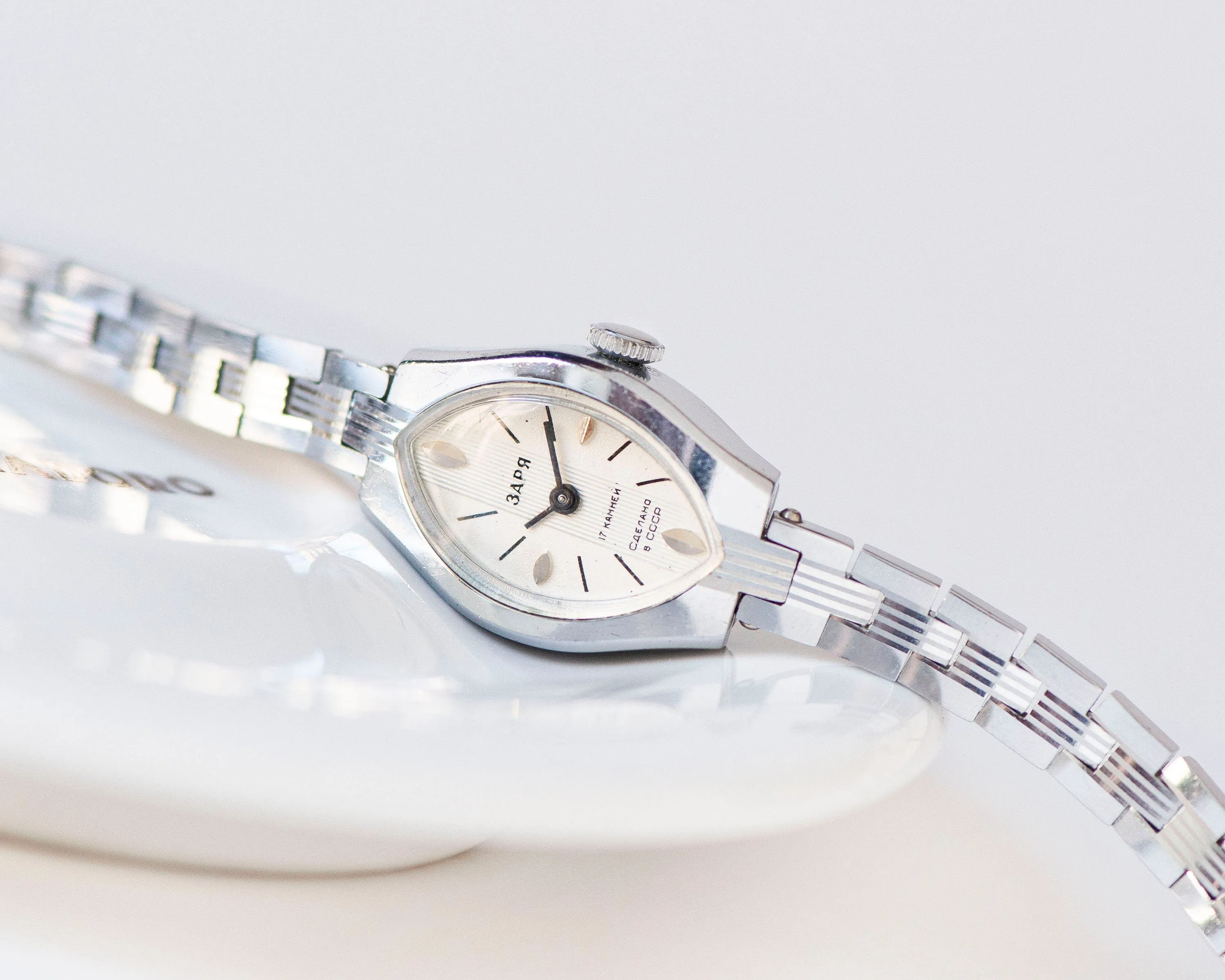 Silver eye cocktail watch bracelet Dawn silver shade case, delicate women wrist watch vintage dainty jewelry gift tiny bangle chic accessory