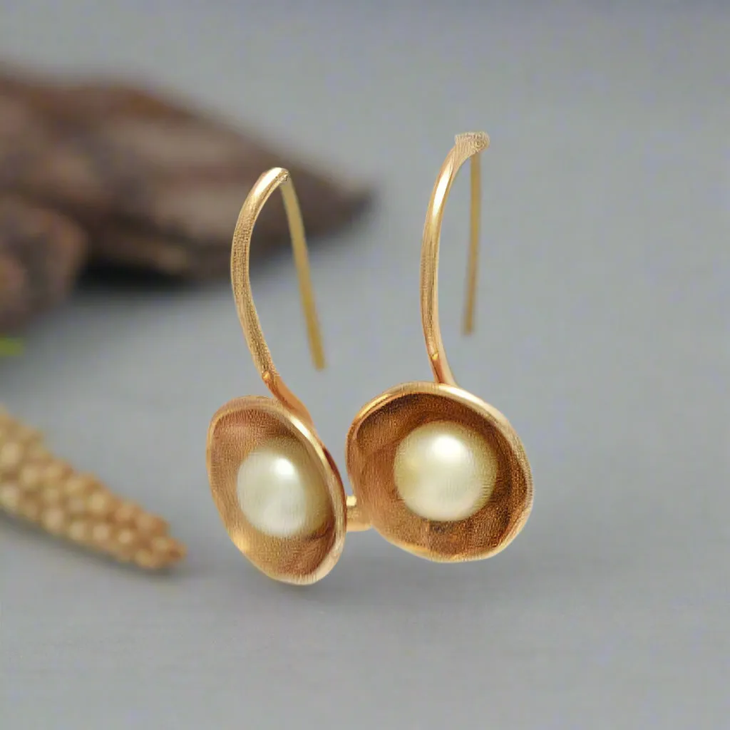 Simple earrings, fresh water pearl earrings, casual earrings, pearl earrings, bridal earrings, sterling silver earrings - Delicate E0388