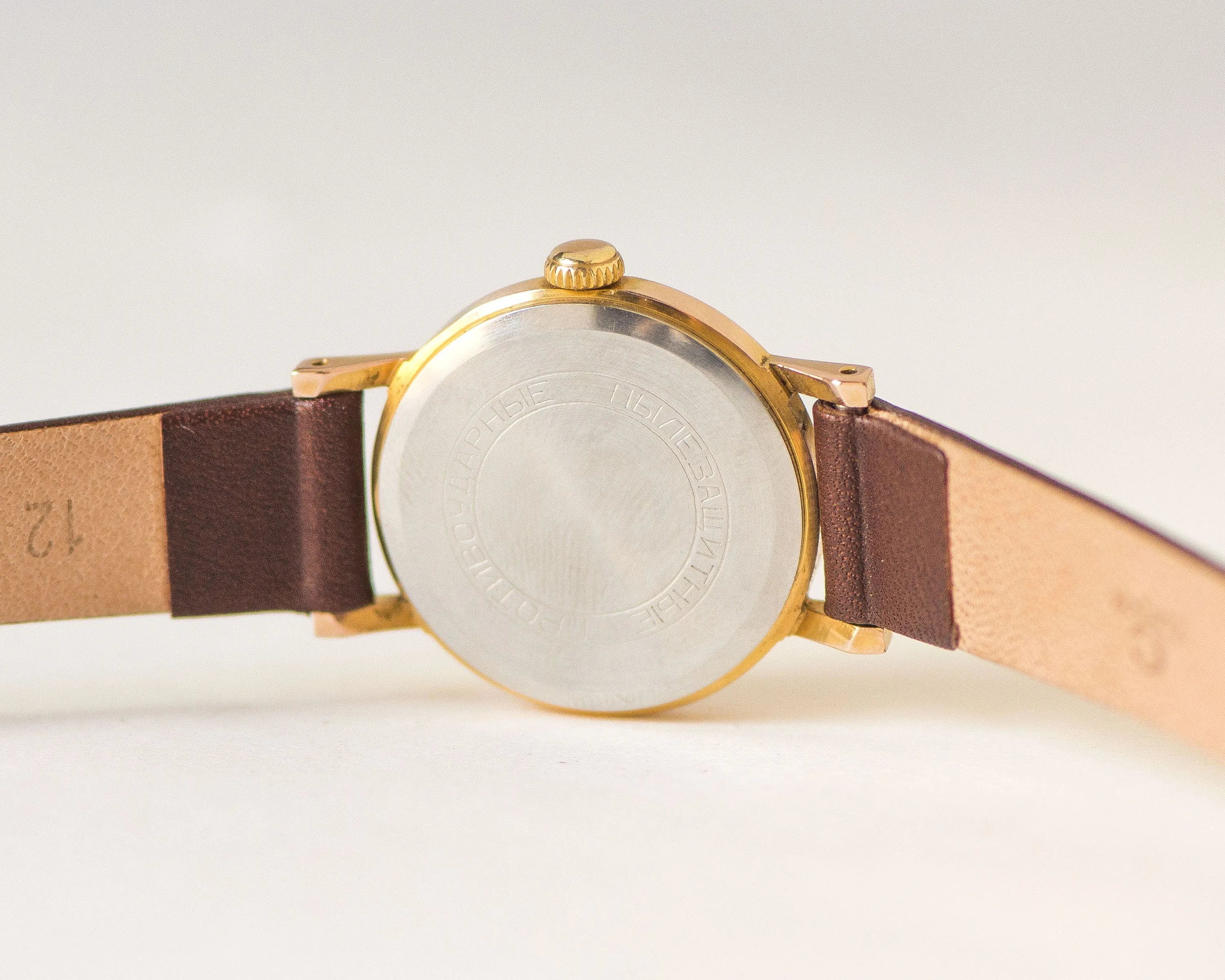 Simple women's watch gold plated Dawn vintage, classic girl's wristwatch shockproof, retro watch for lady gift, new premium leather strap