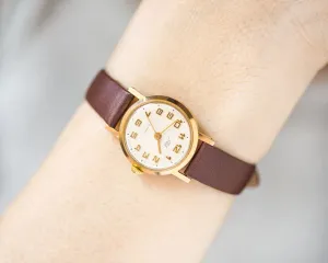 Simple women's watch gold plated Dawn vintage, classic girl's wristwatch shockproof, retro watch for lady gift, new premium leather strap