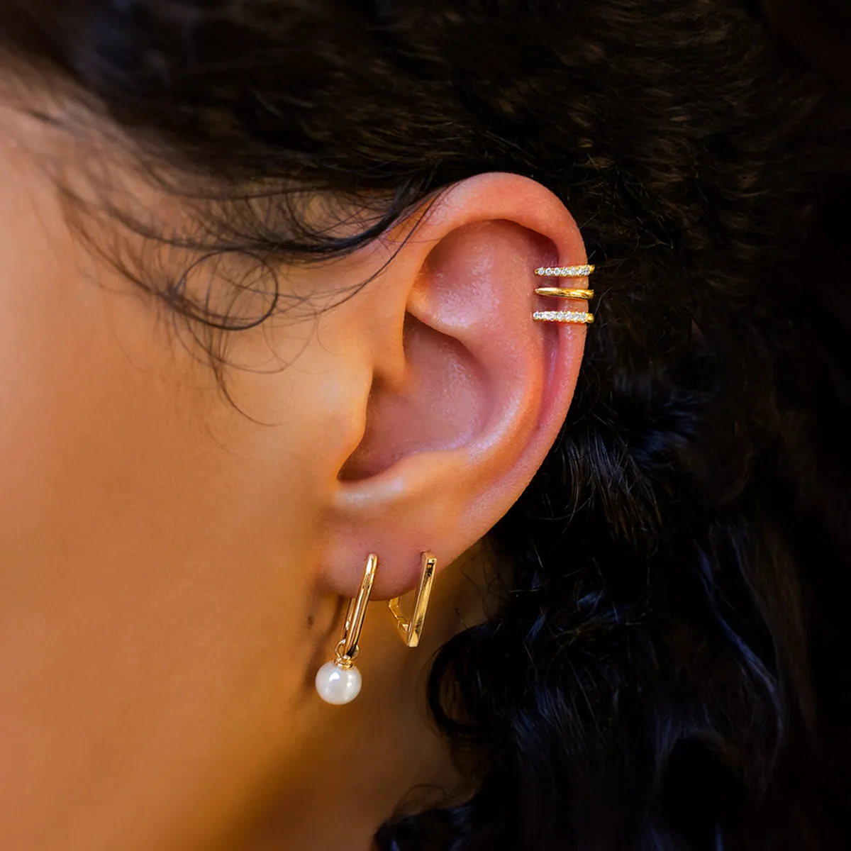 Soleil Collection Rectangular Hoop Earring With Drop Pearl | 9K Solid Yellow Gold
