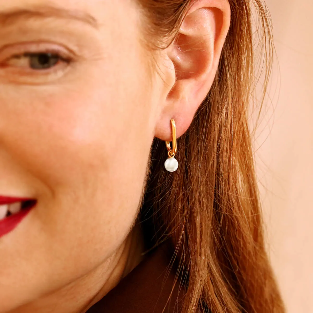Soleil Collection Rectangular Hoop Earring With Drop Pearl | 9K Solid Yellow Gold