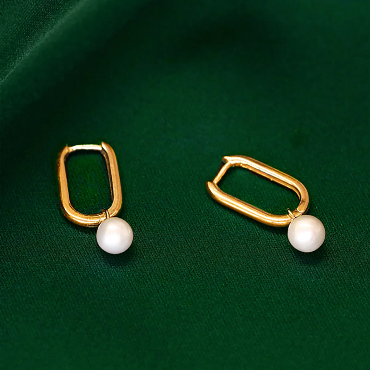 Soleil Collection Rectangular Hoop Earring With Drop Pearl | 9K Solid Yellow Gold