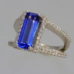 Tanzanite Ring in White Gold With Fine Diamonds