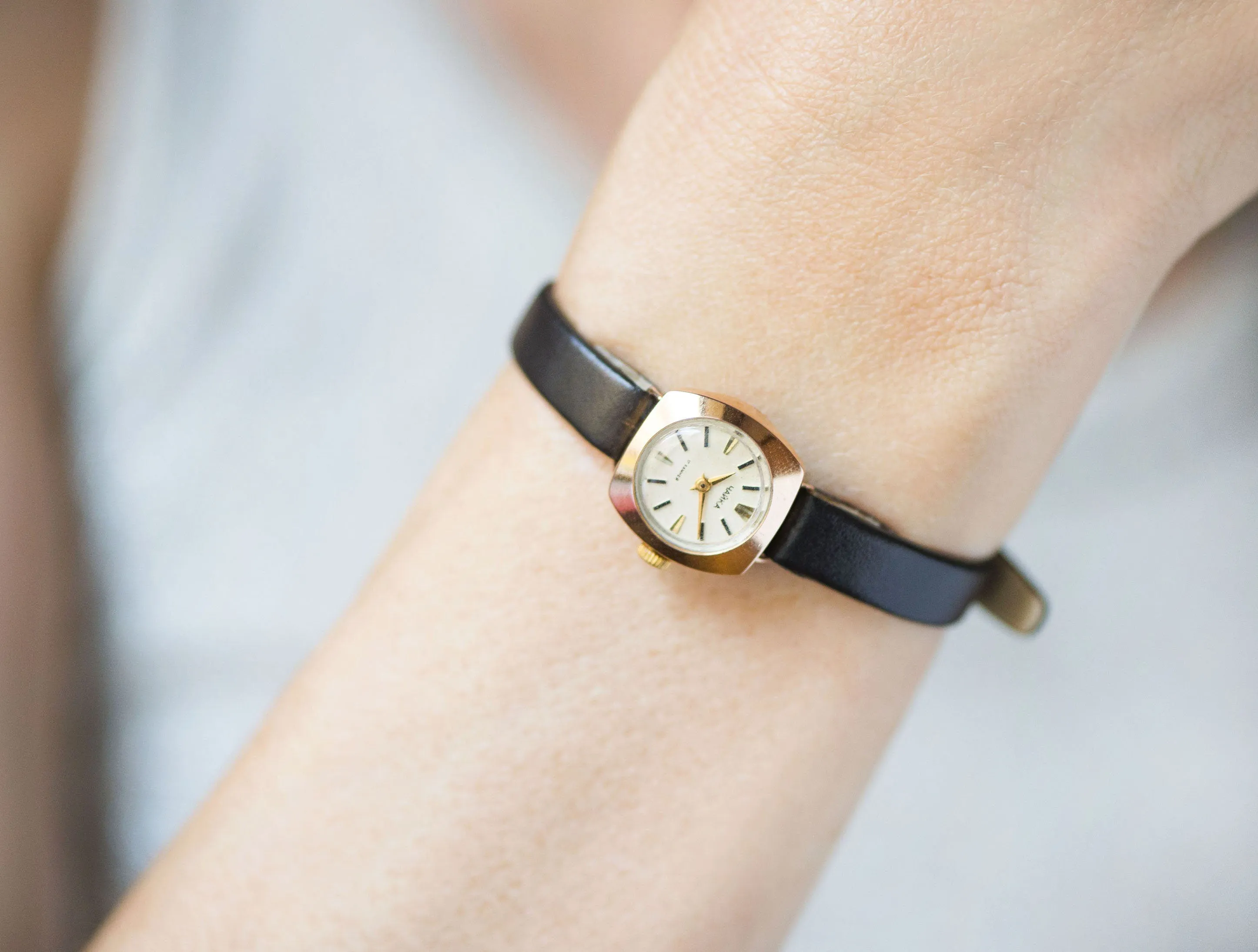 Unique women watch Wizard Girl Seagull 4 bezels for one watch case, vintage micro watch gold plated sunburst super rare jewelry set wood box