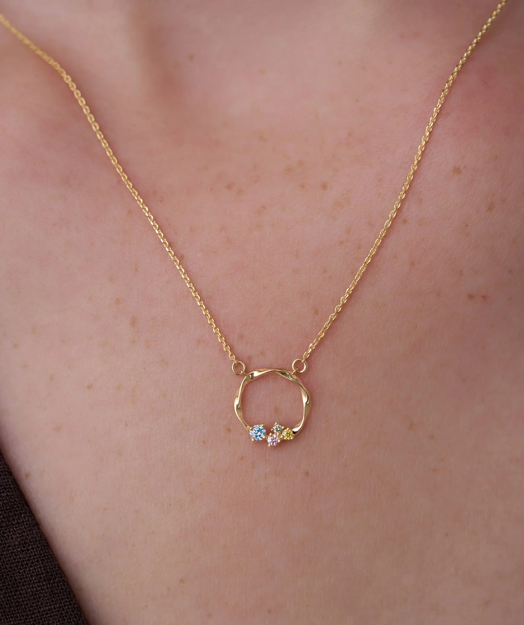Vibrant Harmony Gold Wreath Necklace
