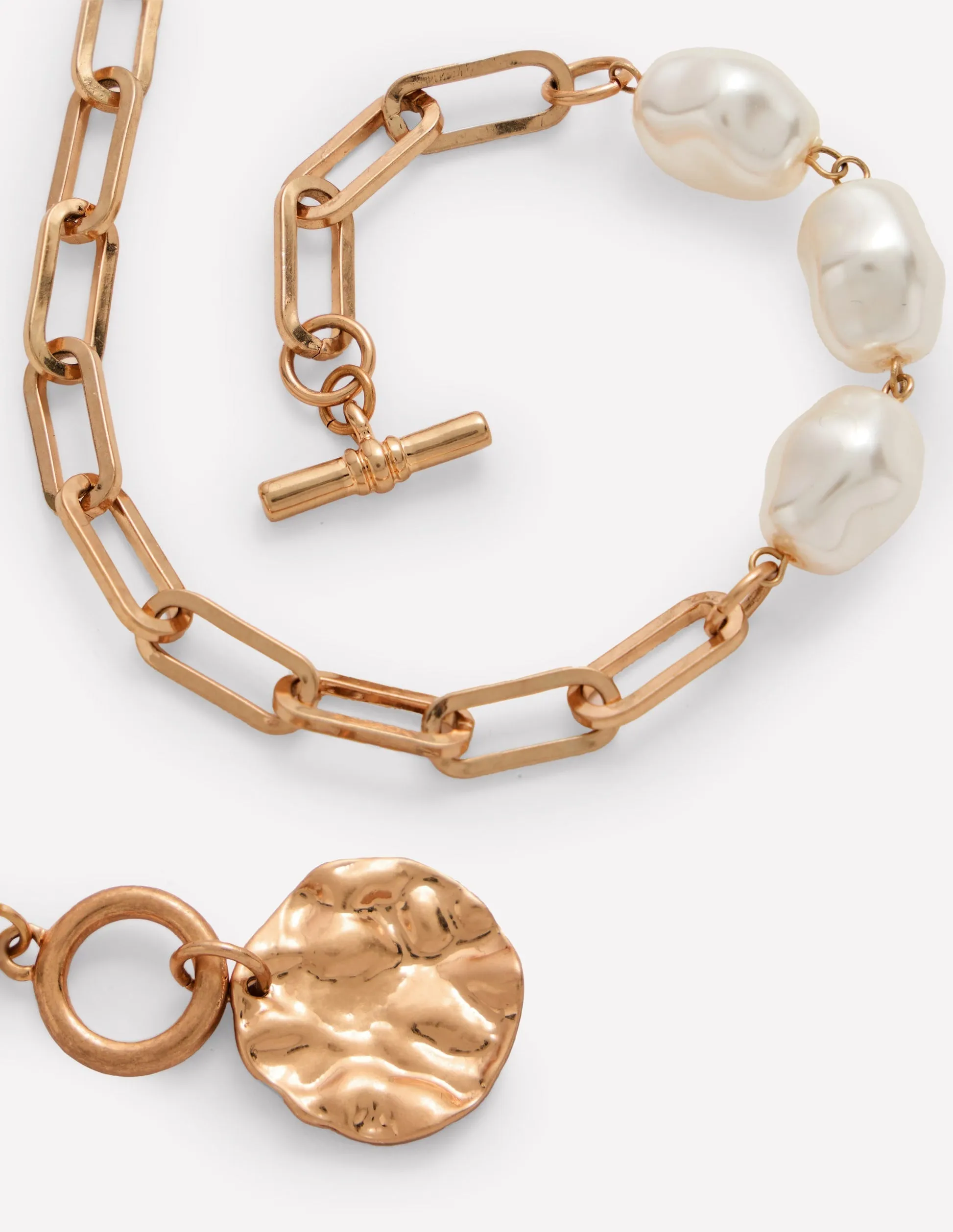 Weathered Faux Pearl Necklace