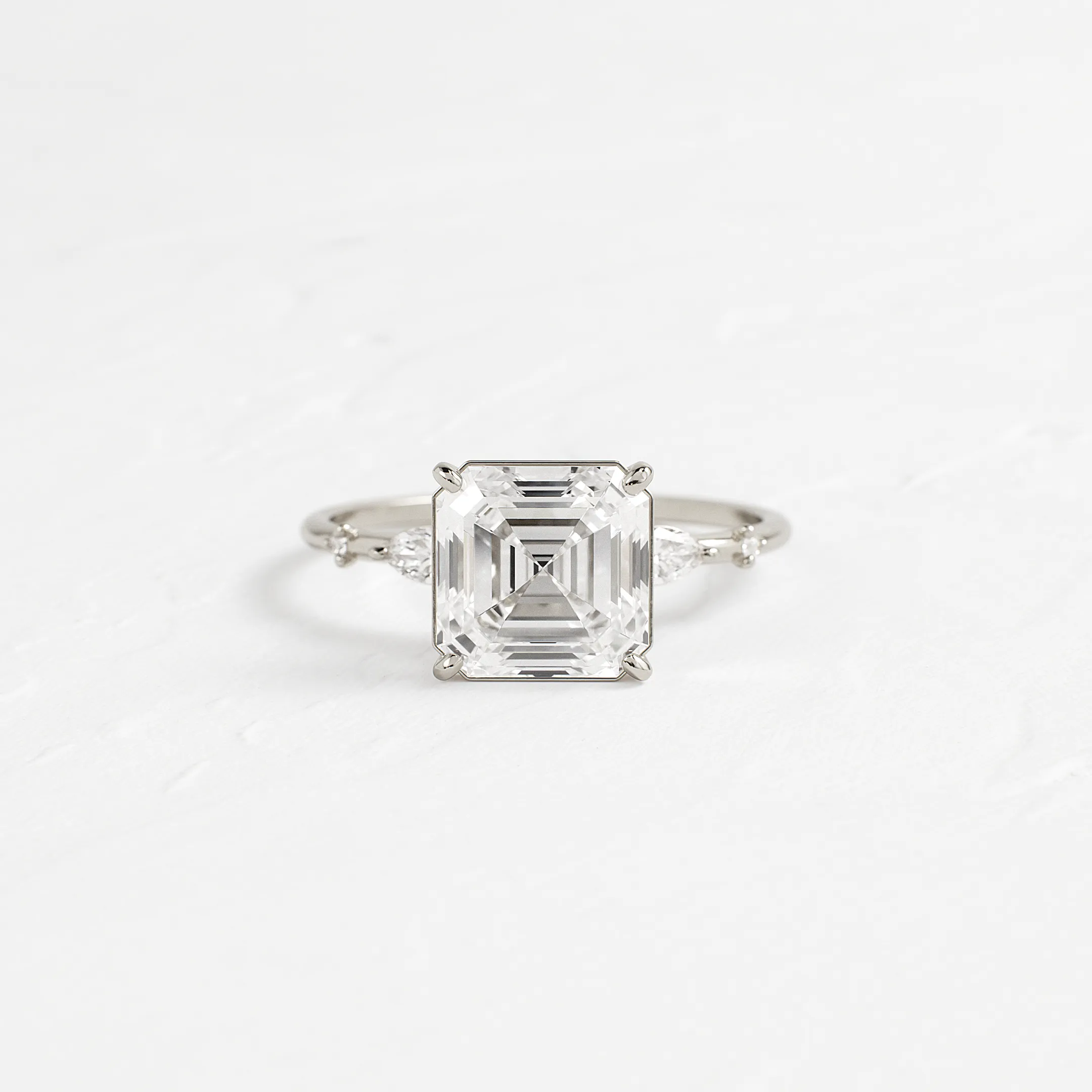 Windlass Ring, Asscher Cut