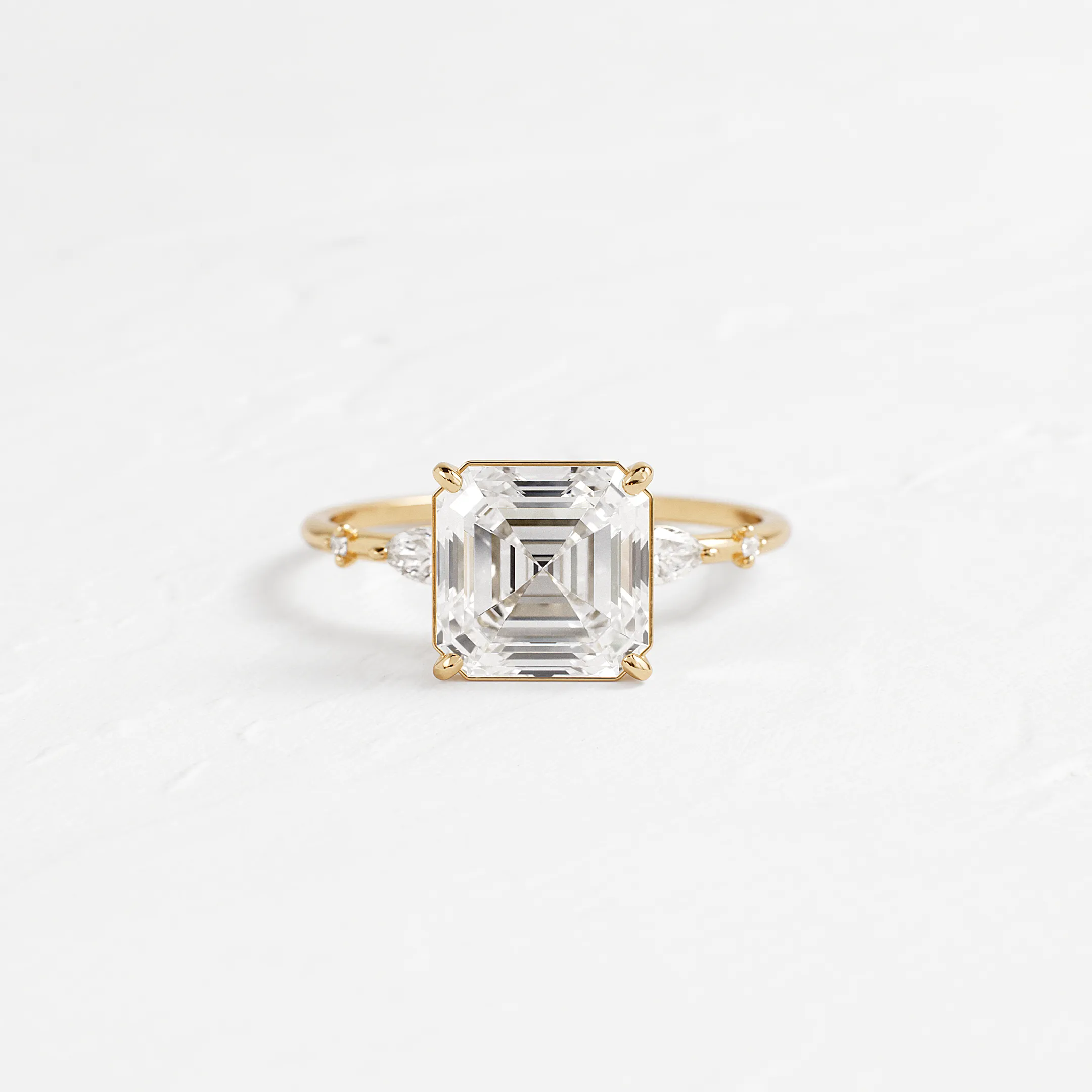 Windlass Ring, Asscher Cut